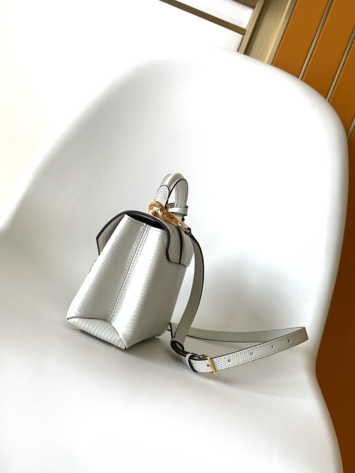 LV 25s Rose Des Vents Handbag 19cm White Lizard GHW mysite