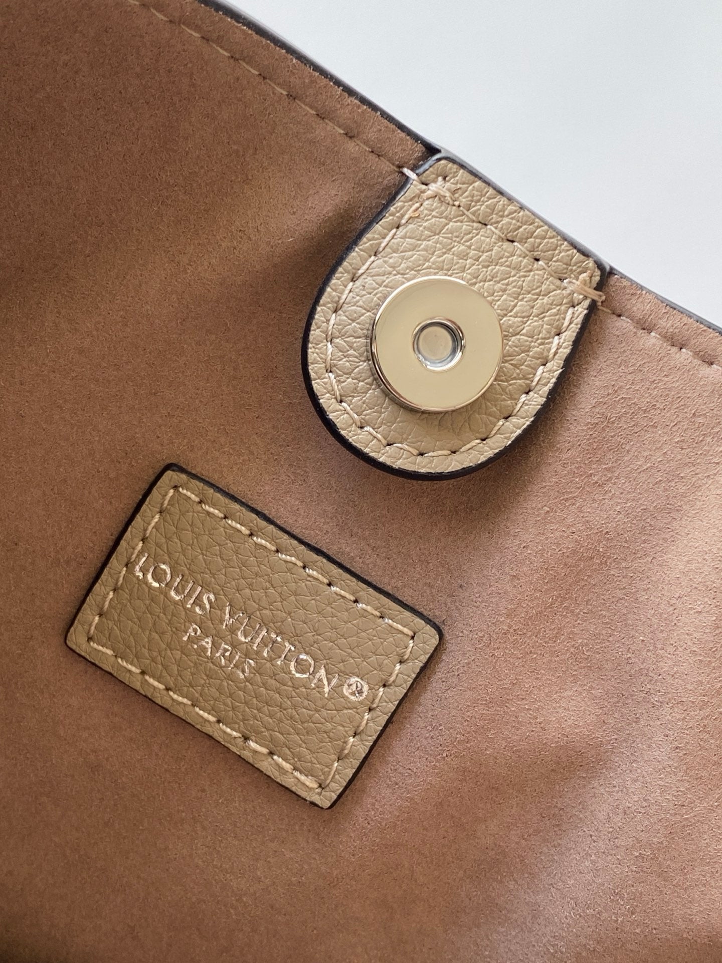 LV All Around MM Gray Perforated Mahina Taurillon Leather 268134 mysite