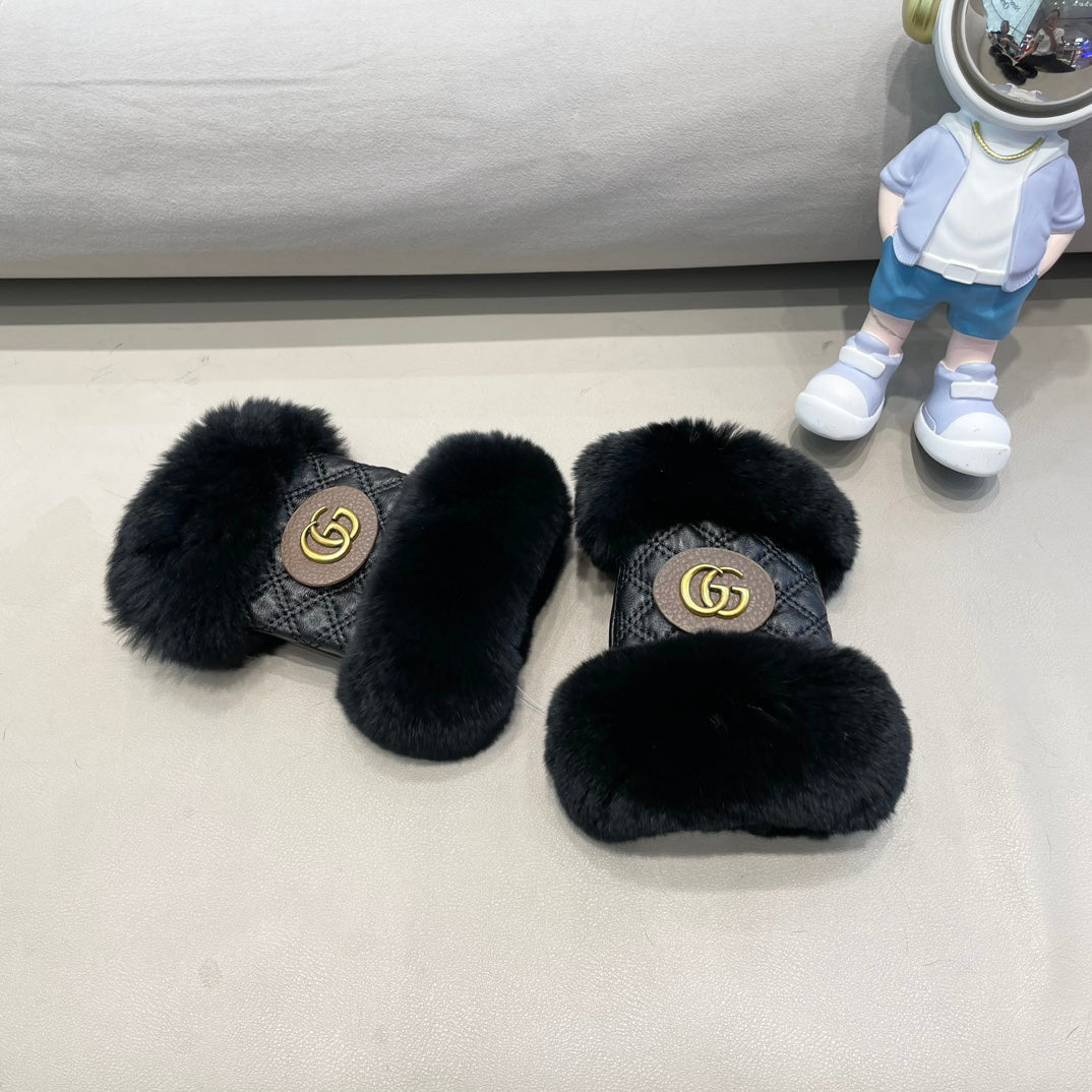 HALF-FINGER GLOVES IN BLACK RABBIT FUR AND LAMBSKIN 432564 mysite