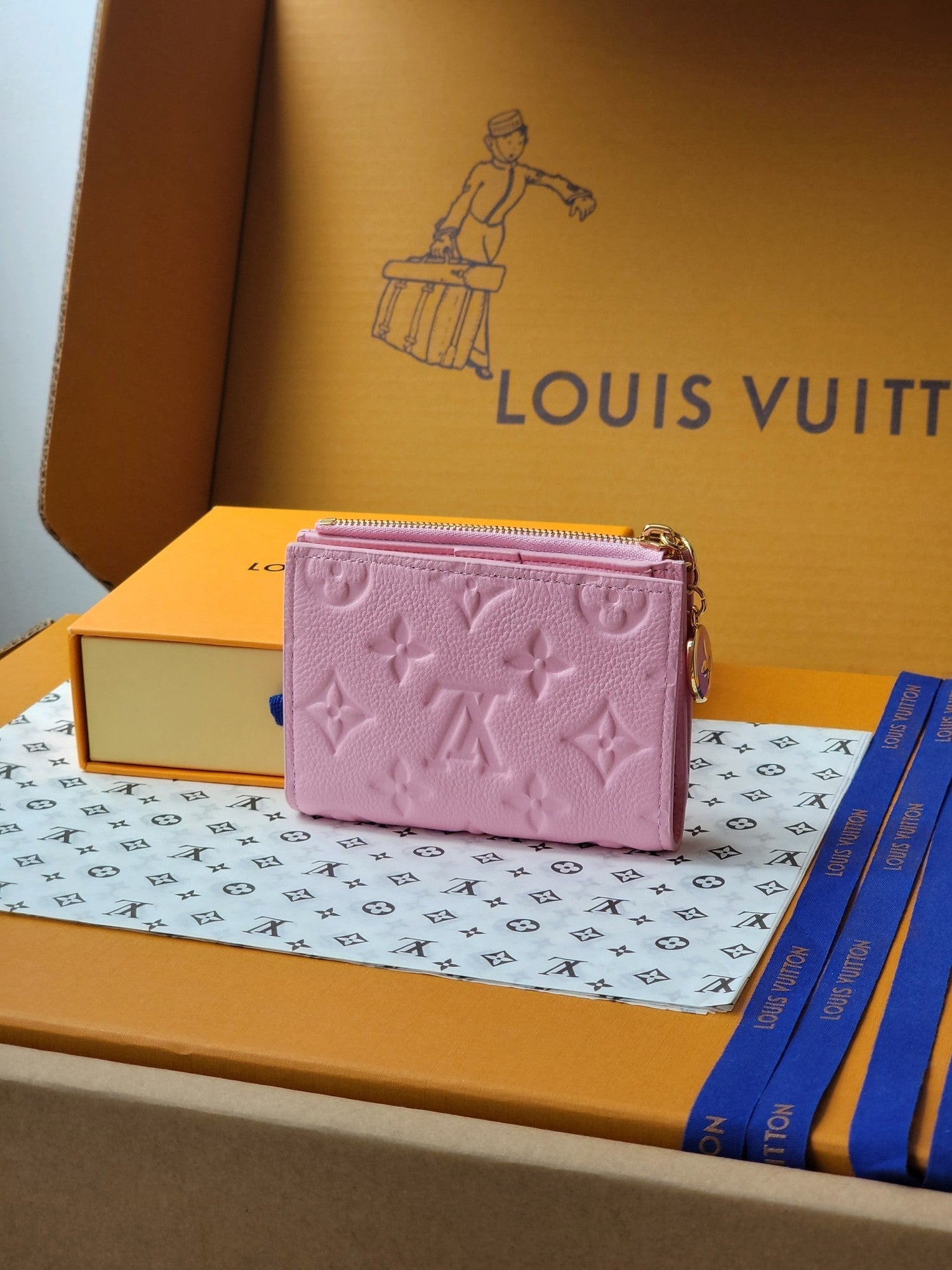 LV M14655Lisa Wallet Pink Monogram Embossed cowhide GHW mysite