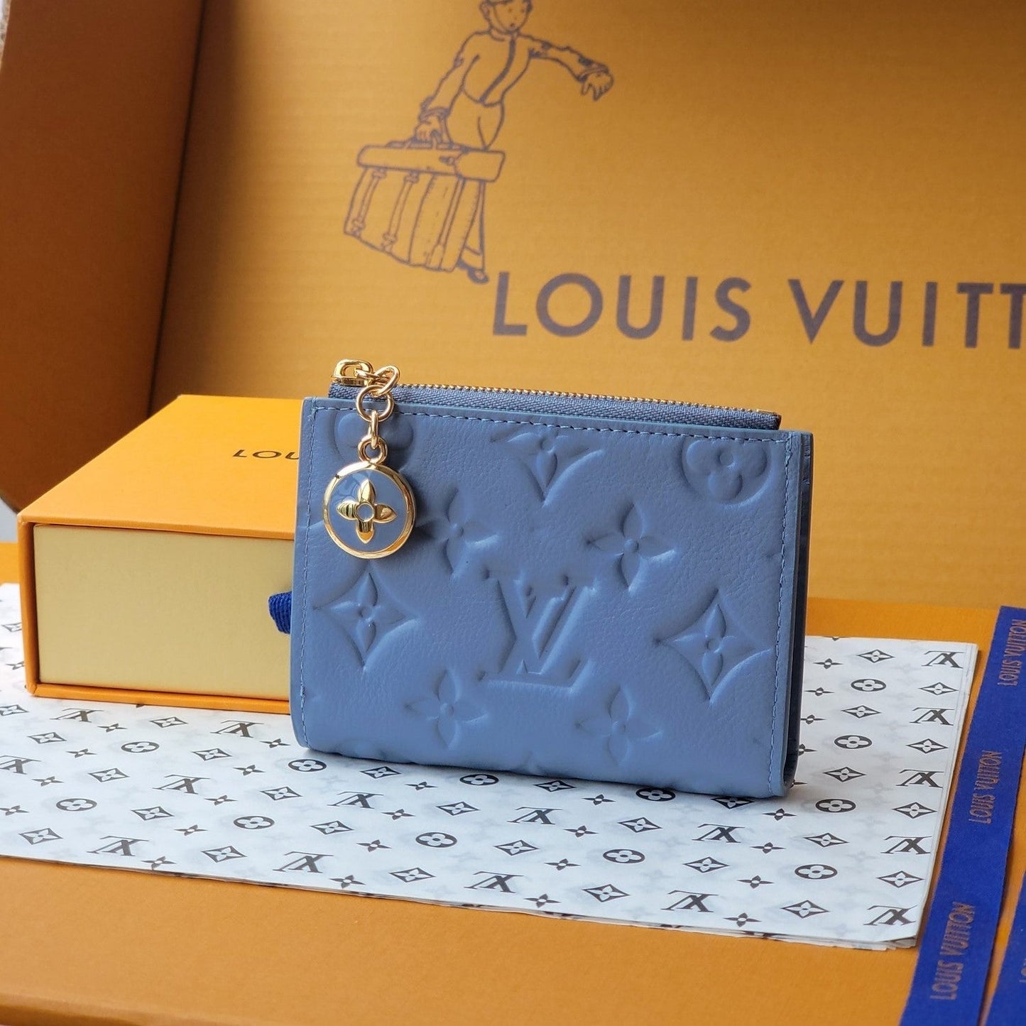 LV M14654  Lisa Wallet Blue Monogram Embossed cowhide GHW mysite