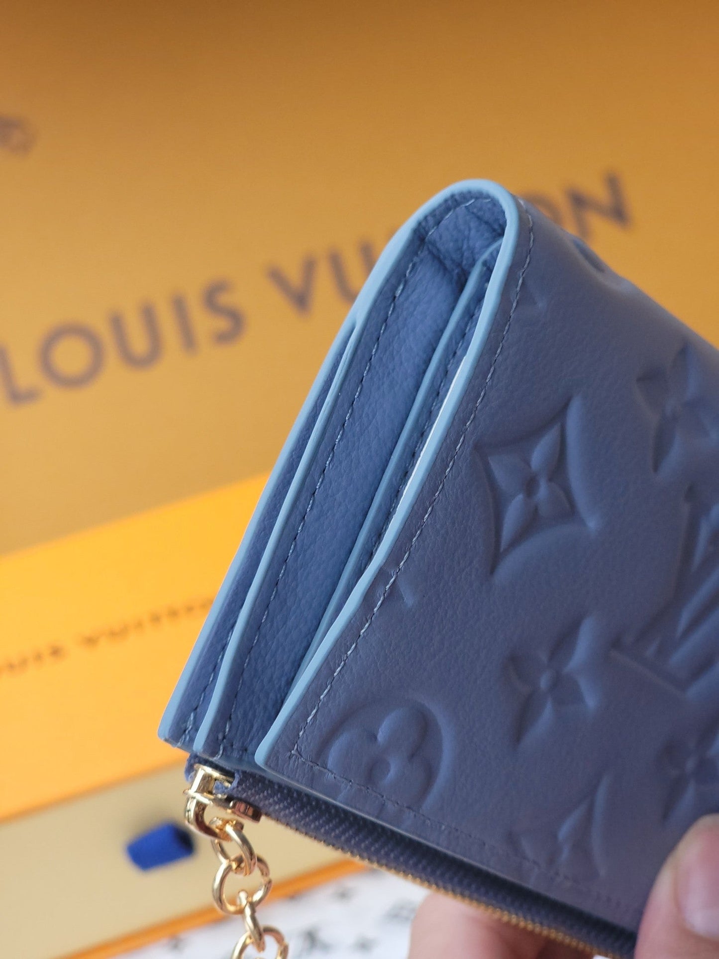 LV M14654  Lisa Wallet Blue Monogram Embossed cowhide GHW mysite