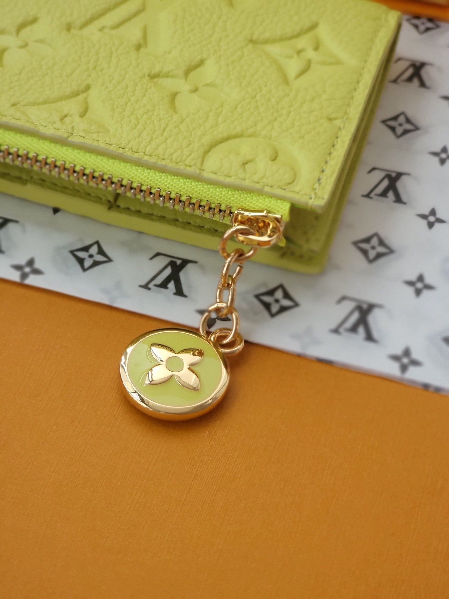 LV M14655 Lisa Wallet Light Green Monogram Embossed cowhide GHW mysite