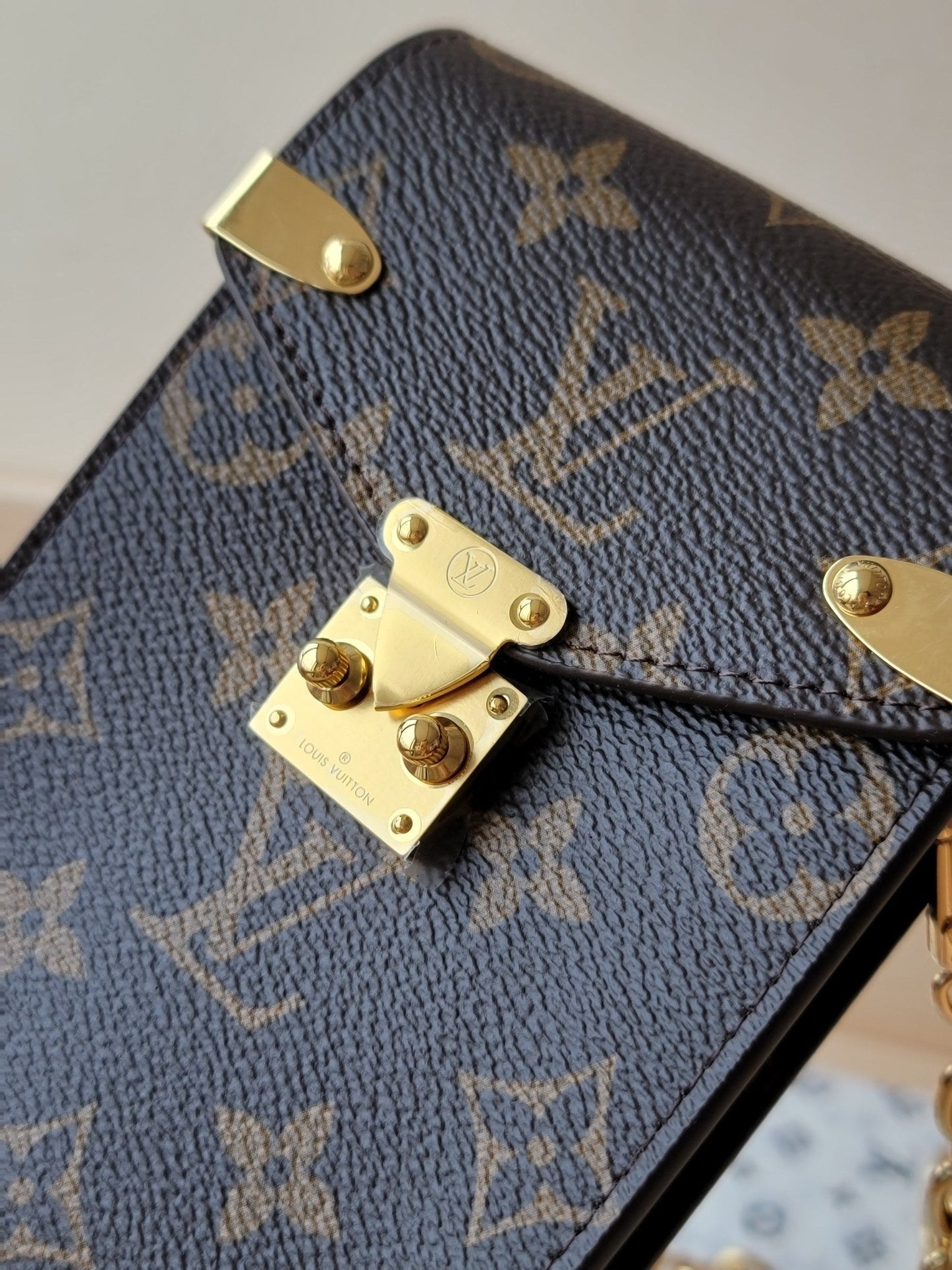 LV Phone Pouch Métis Brown Monogram Canvas GHW mysite