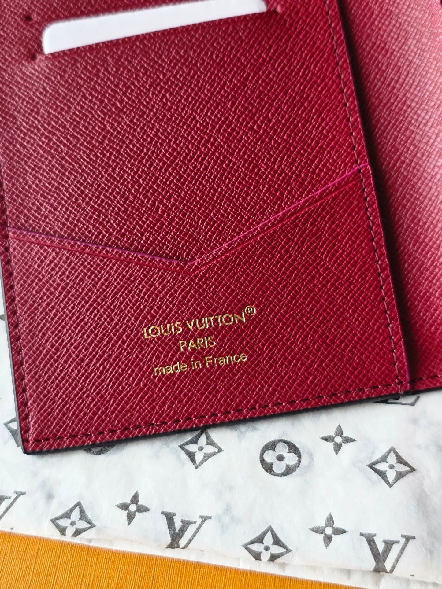 LV M26538 Passport Cover Red Black Cowhide mysite