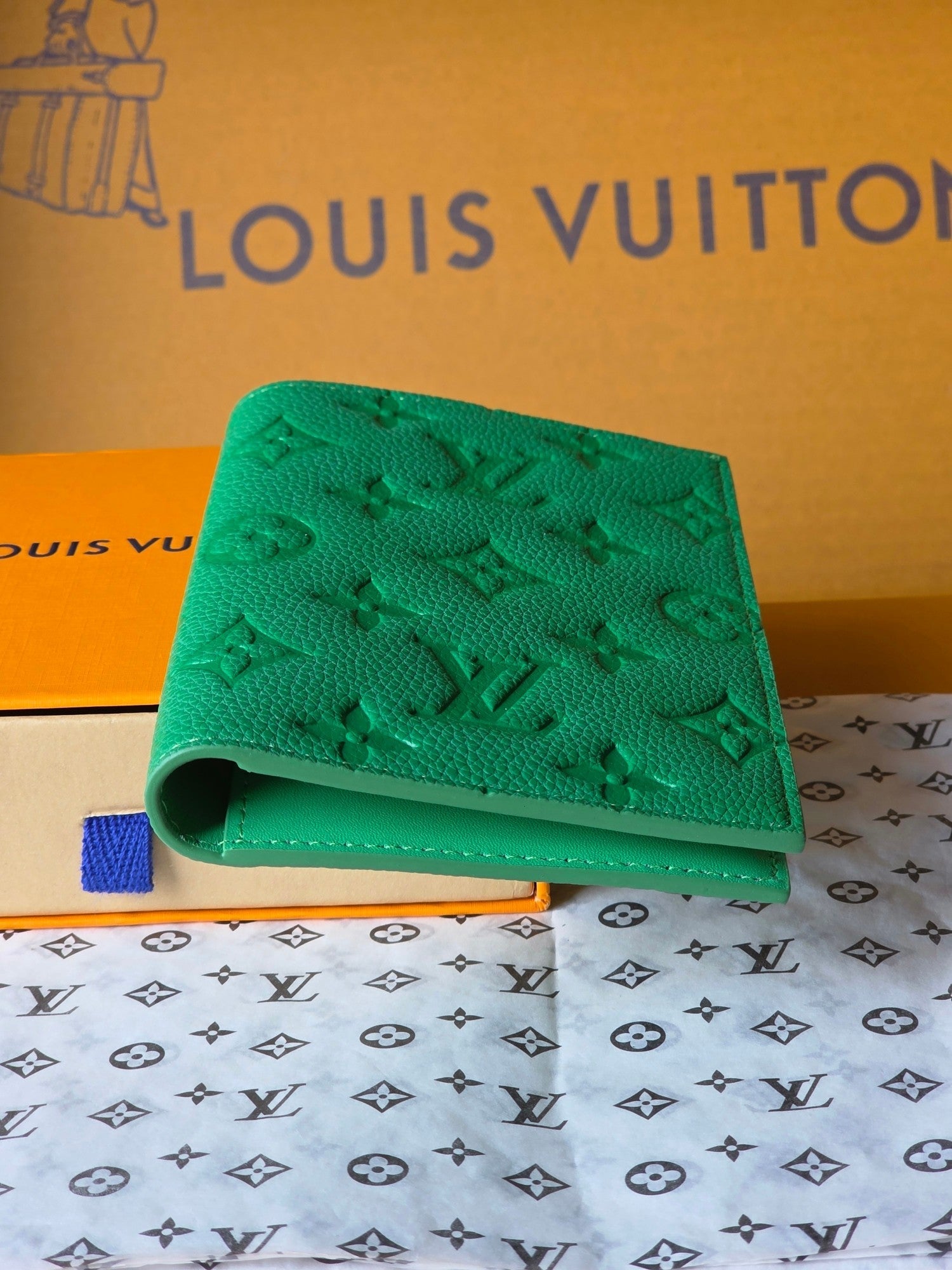 LV M25992 Pocket Organizer Wallet  Bamboo Green Taurillon Monogram leather mysite