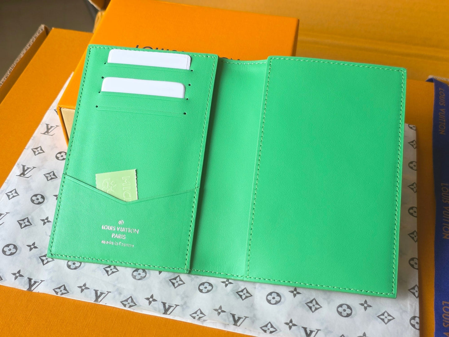 LV M25992 Pocket Organizer Wallet  Bamboo Green Taurillon Monogram leather mysite