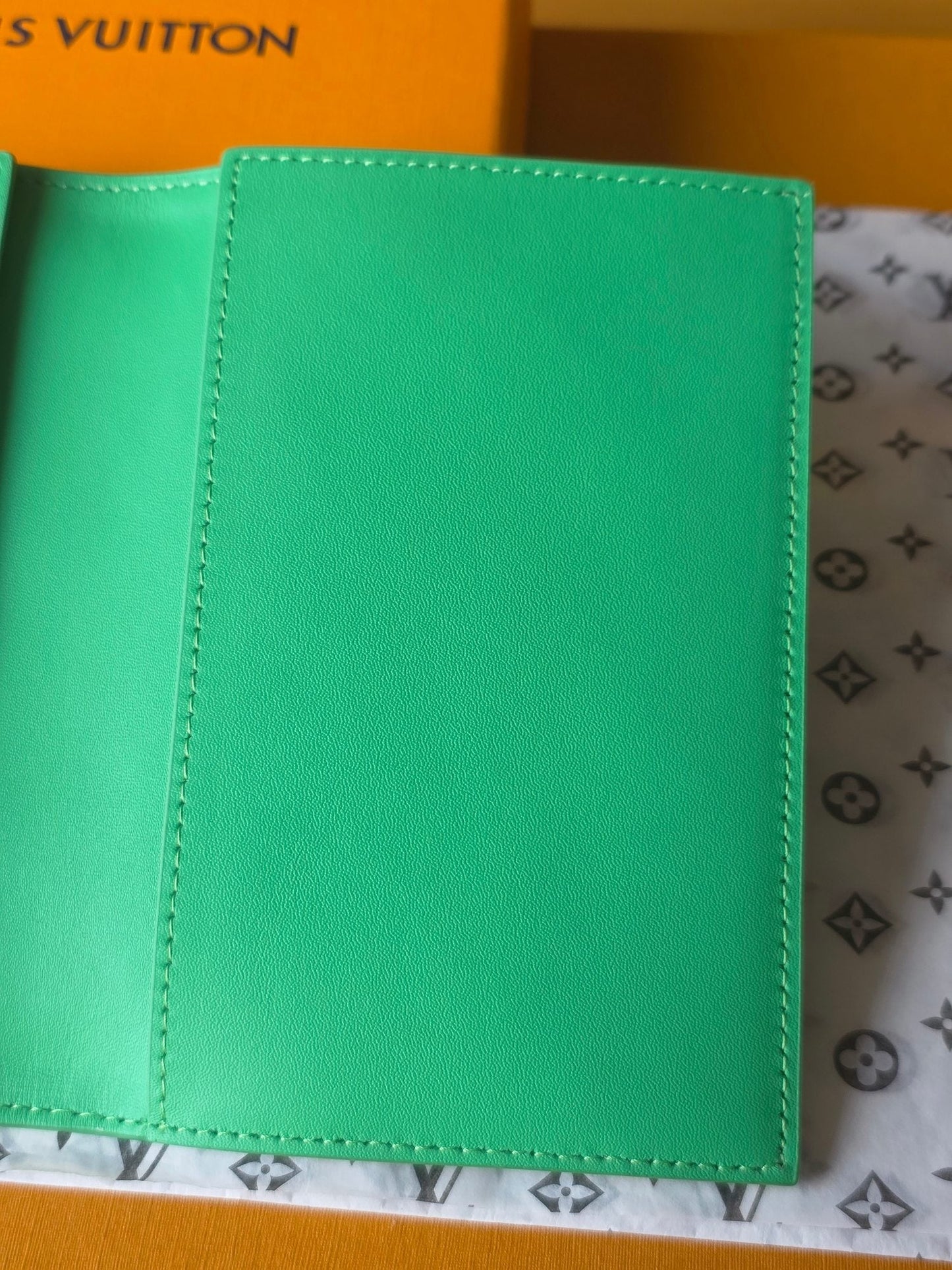 LV M25992 Pocket Organizer Wallet  Bamboo Green Taurillon Monogram leather mysite