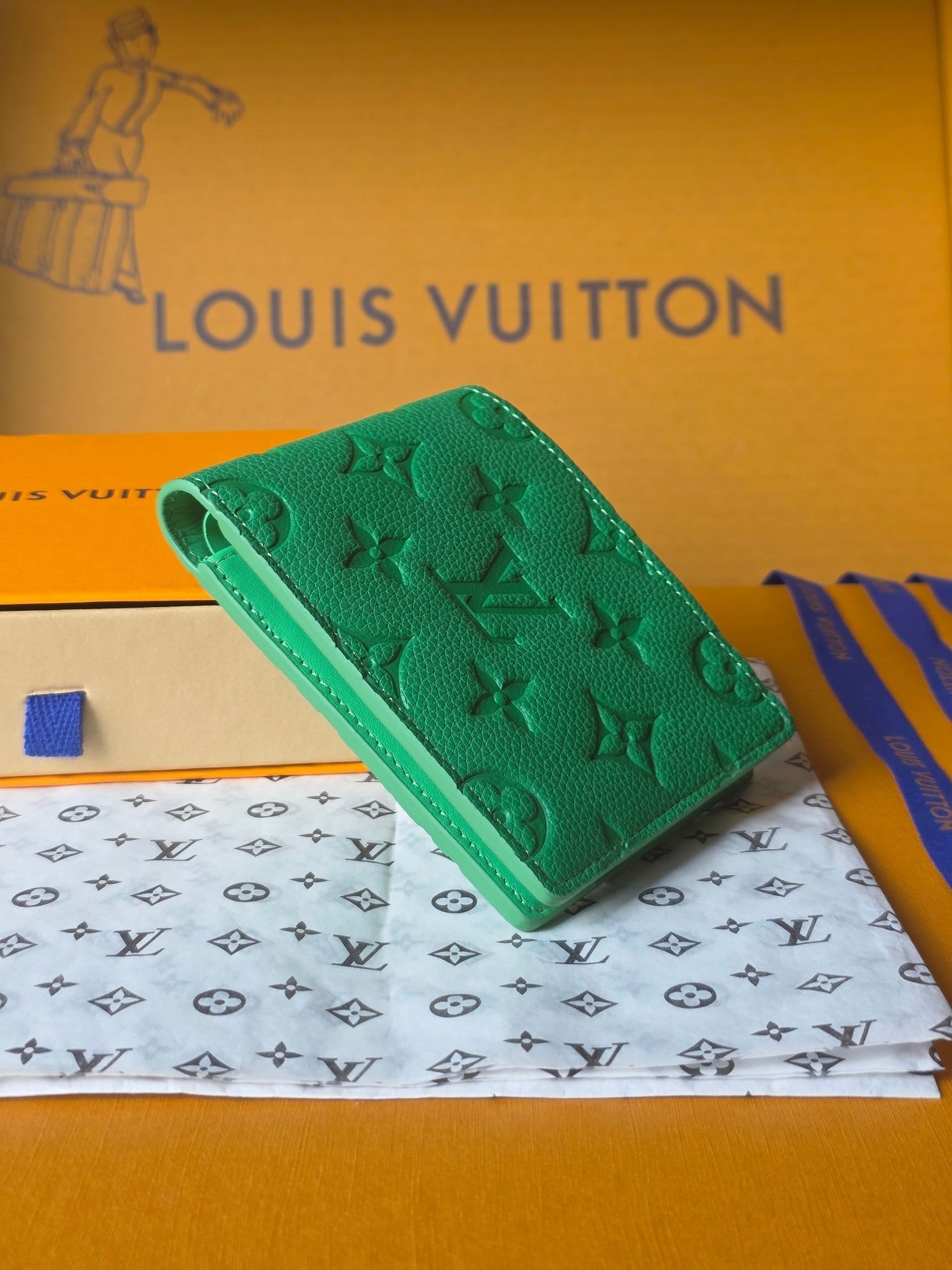 LV M25998 Multiple Wallet  Bamboo Green Taurillon Monogram leather mysite