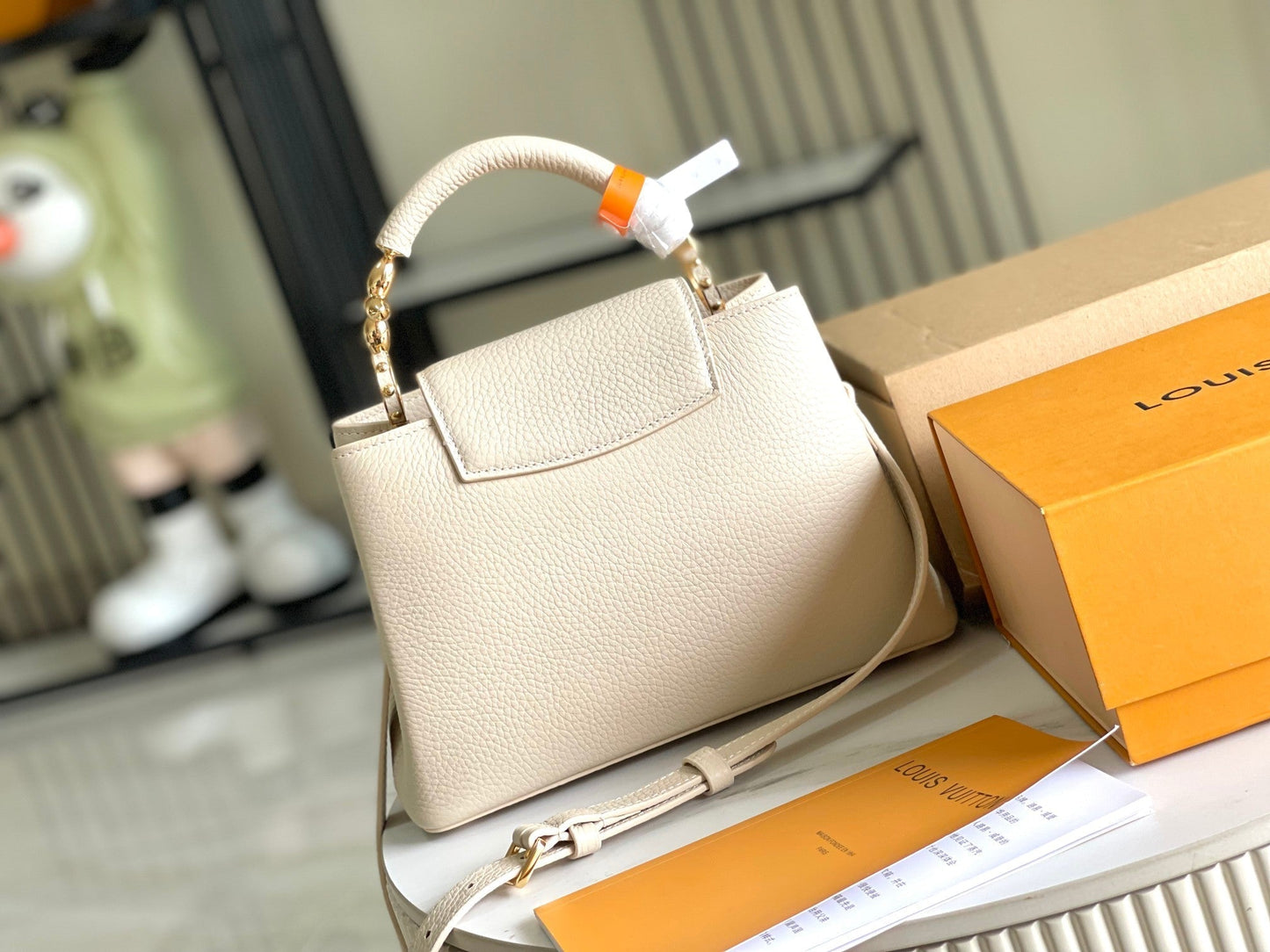 CAPUCINES MINI 21 BEIGE TAURILLON GOLD HARDWARE mysite