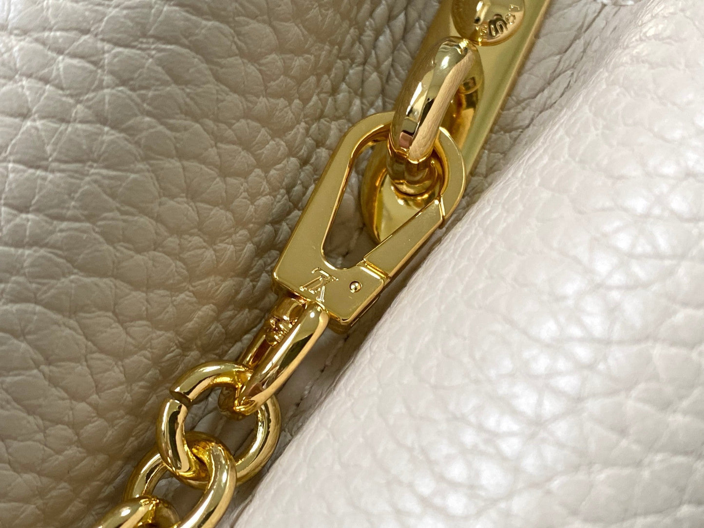 capucines bb 27 beige cloud blue taurillon leather gold hardware mysite