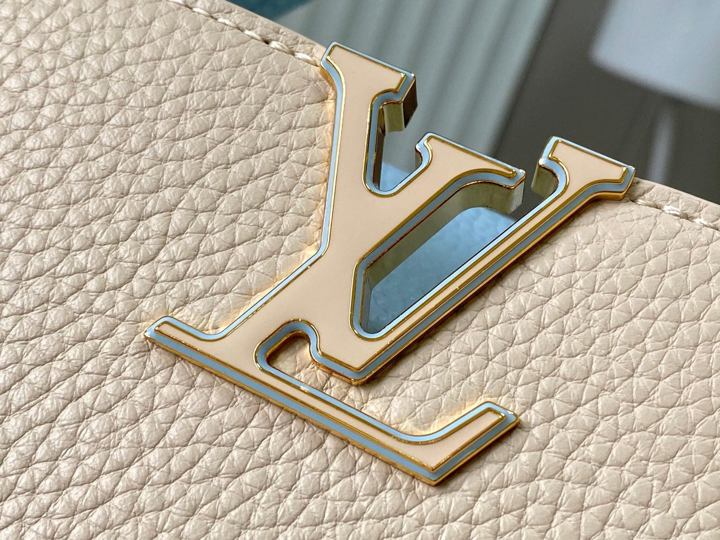 capucines bb 27 beige cloud blue taurillon leather gold hardware mysite