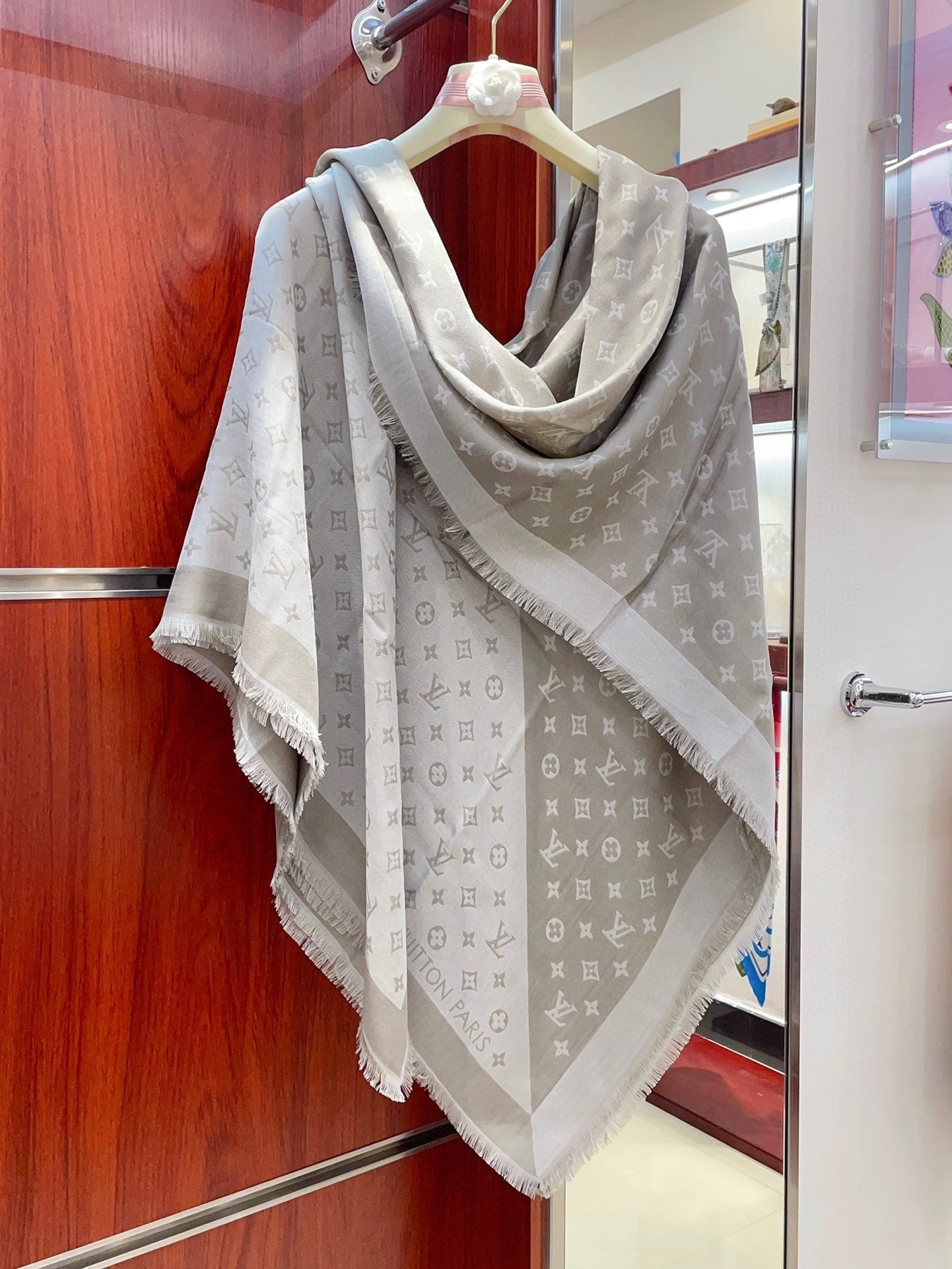 DUOGRAM SCARF 140 CM IN LIGHT GRAY SILK 396240 mysite