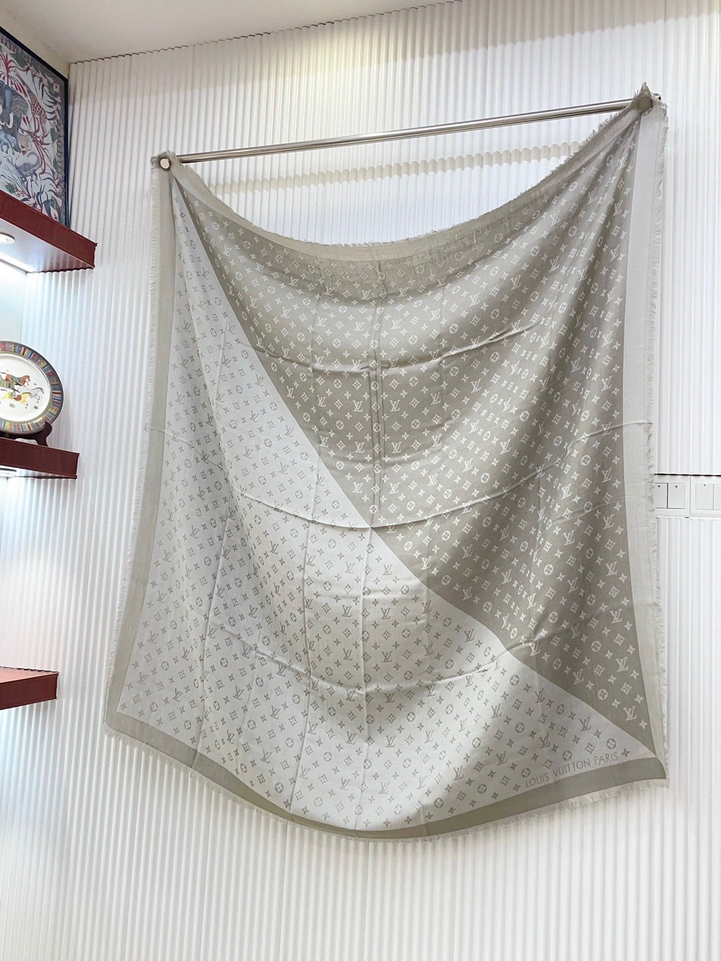 DUOGRAM SCARF 140 CM IN LIGHT GRAY SILK 396240 mysite