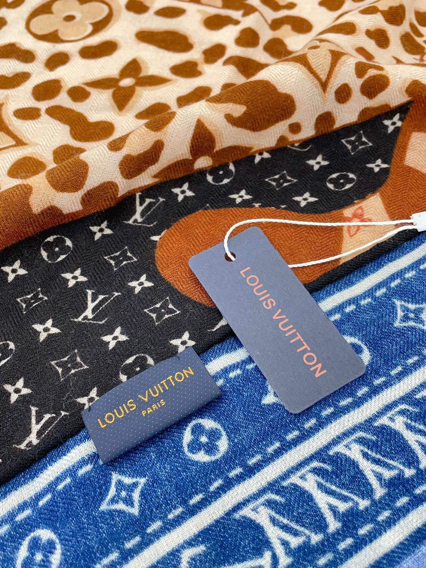 FELINE DUO 140 CM SQUARE SILK SCARF COLORFUL 398282 mysite