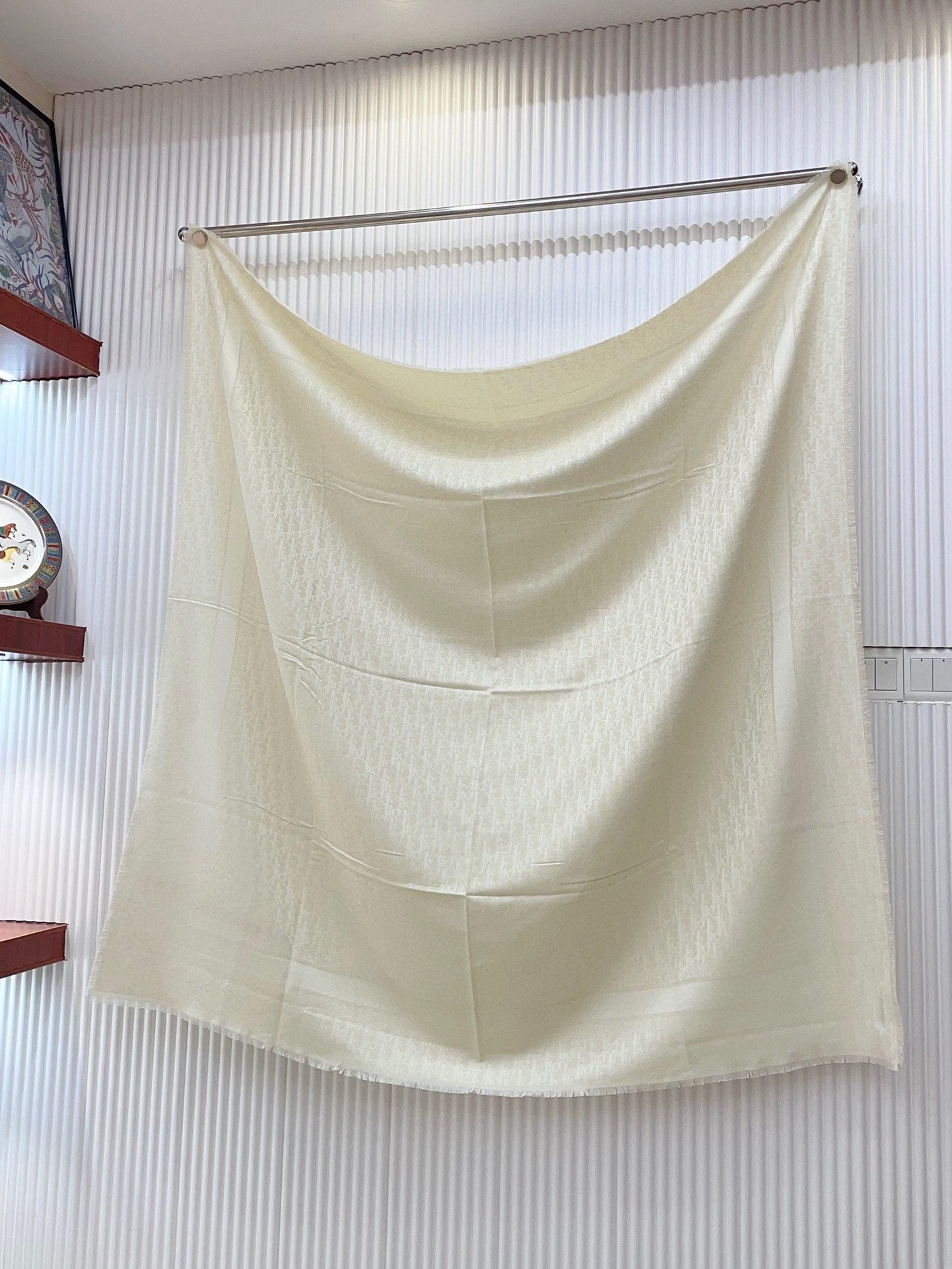 SQUARE SCARF 140 CM IN WHITE WOOL AND SILK  408660 mysite