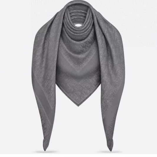 SQUARE SCARF 140 CM IN COOL GRAY WOOL AND SILK  408661 mysite