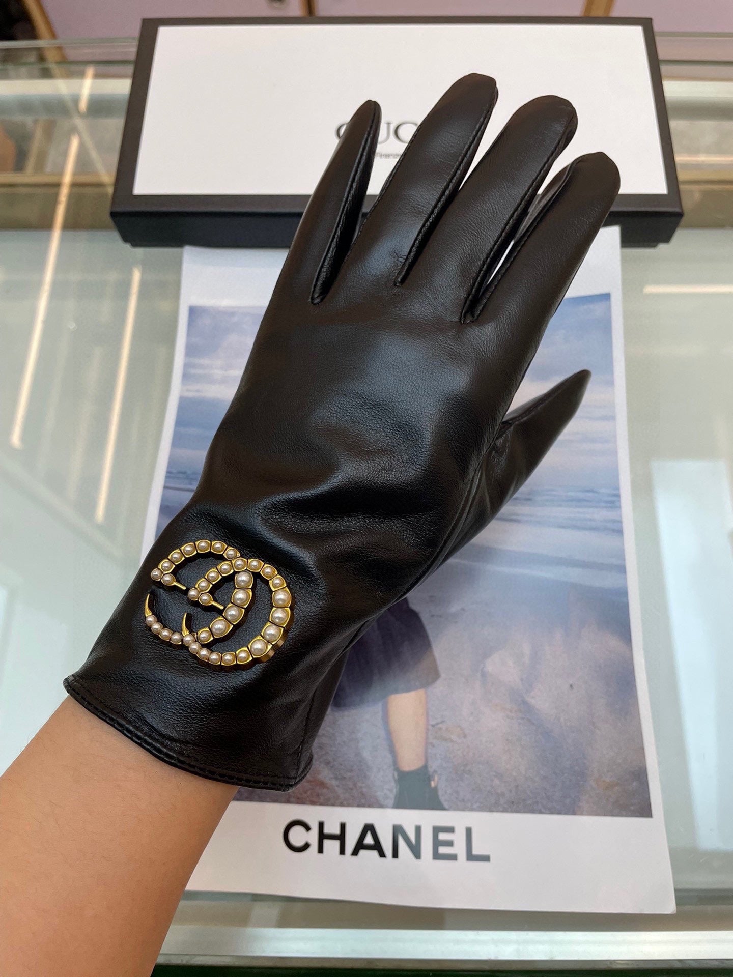 GLOVES IN BLACK LAMBSKIN AND FLEECE LINING 465050 mysite
