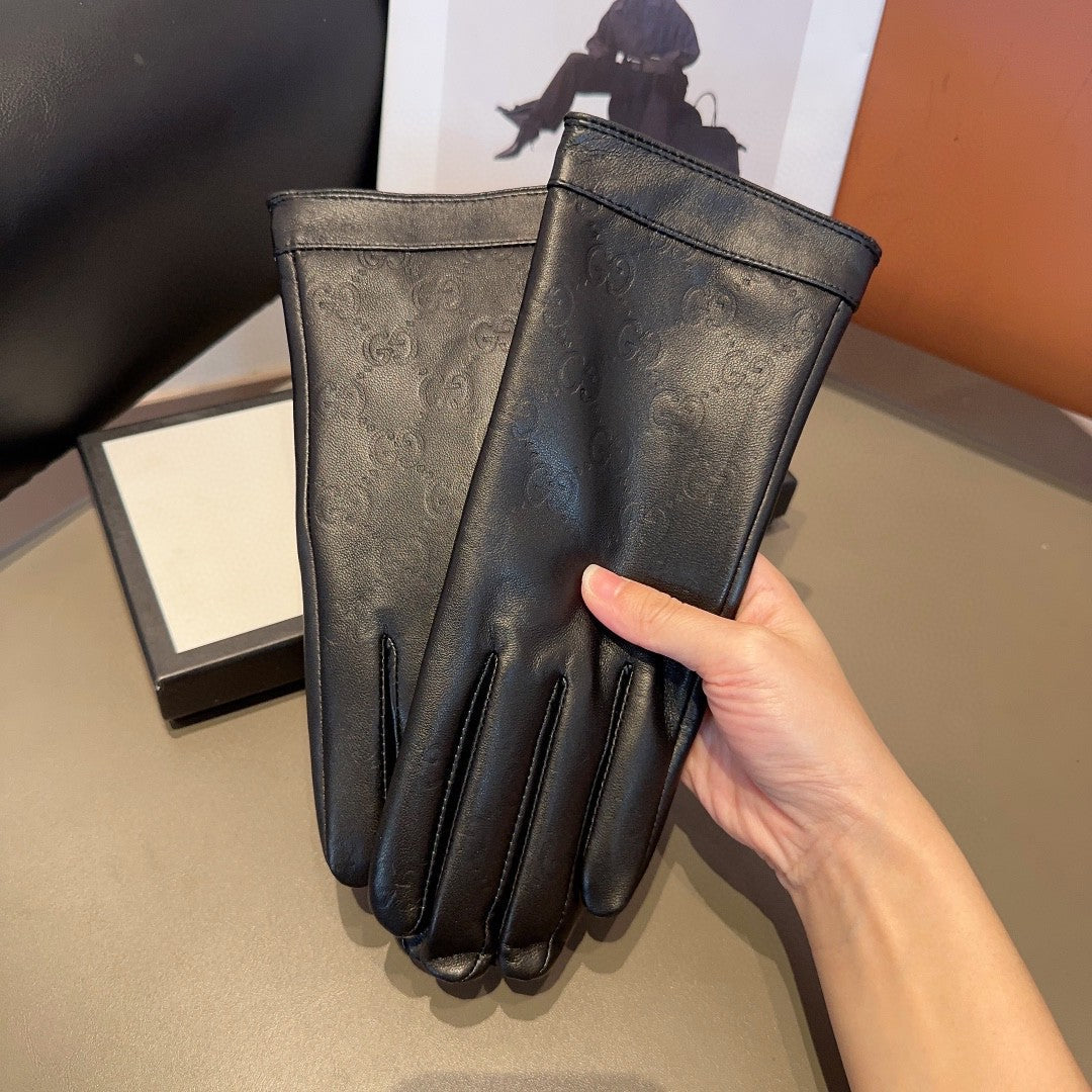 GLOVES IN BLACK EMBOSSED LAMBSKIN 423484 mysite