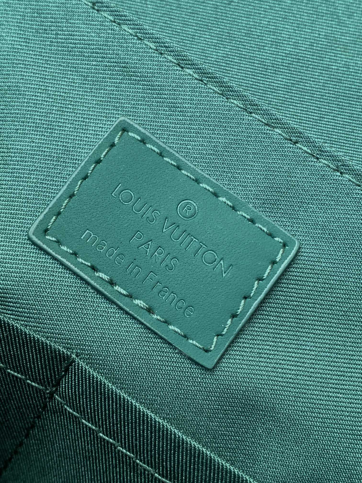 LV Takeoff Messenger 28cm EverGreen Cowhide mysite