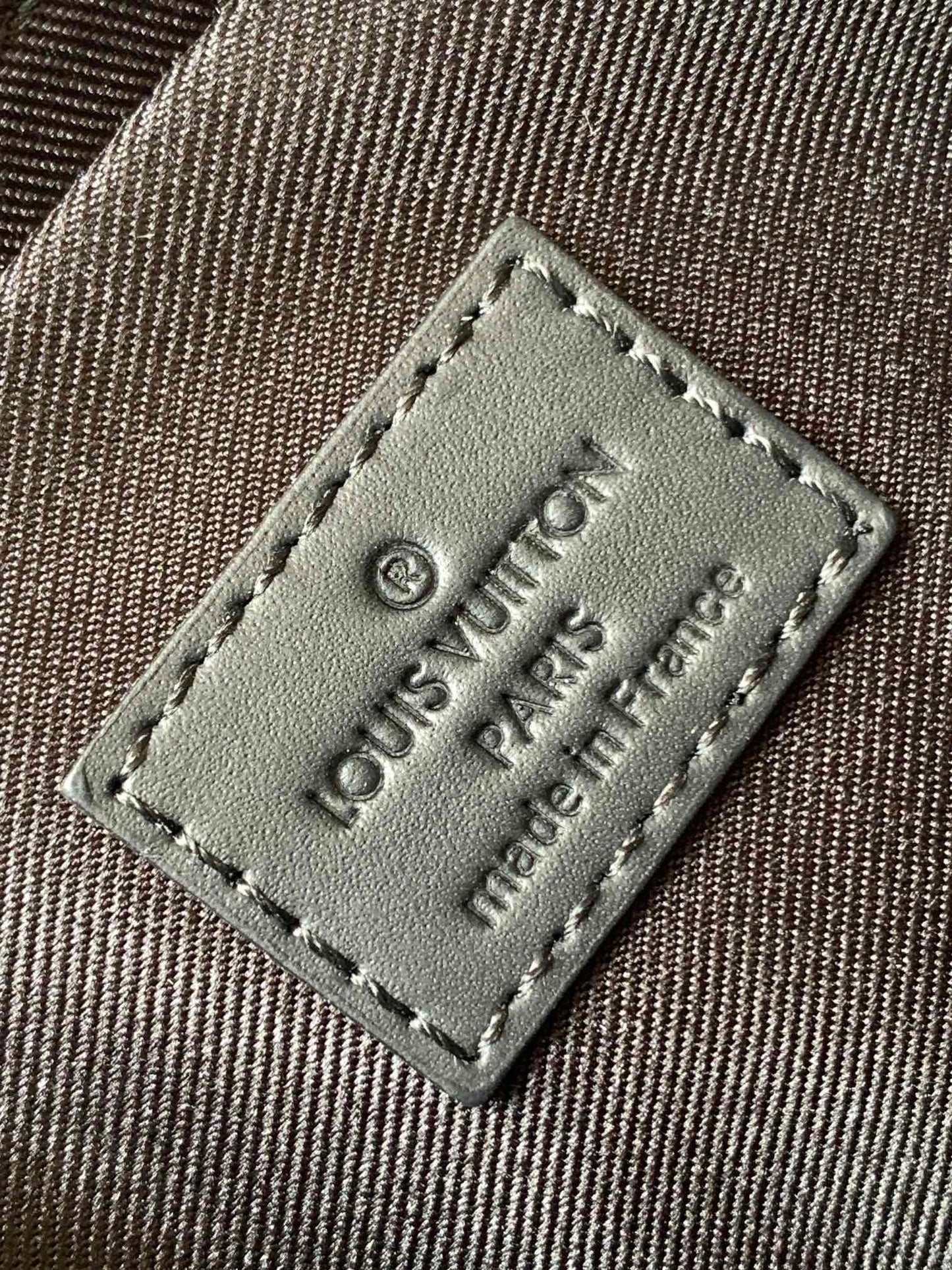 LV Nano Alpha 18.5 cm Black Monogram Eclipse Canvas mysite