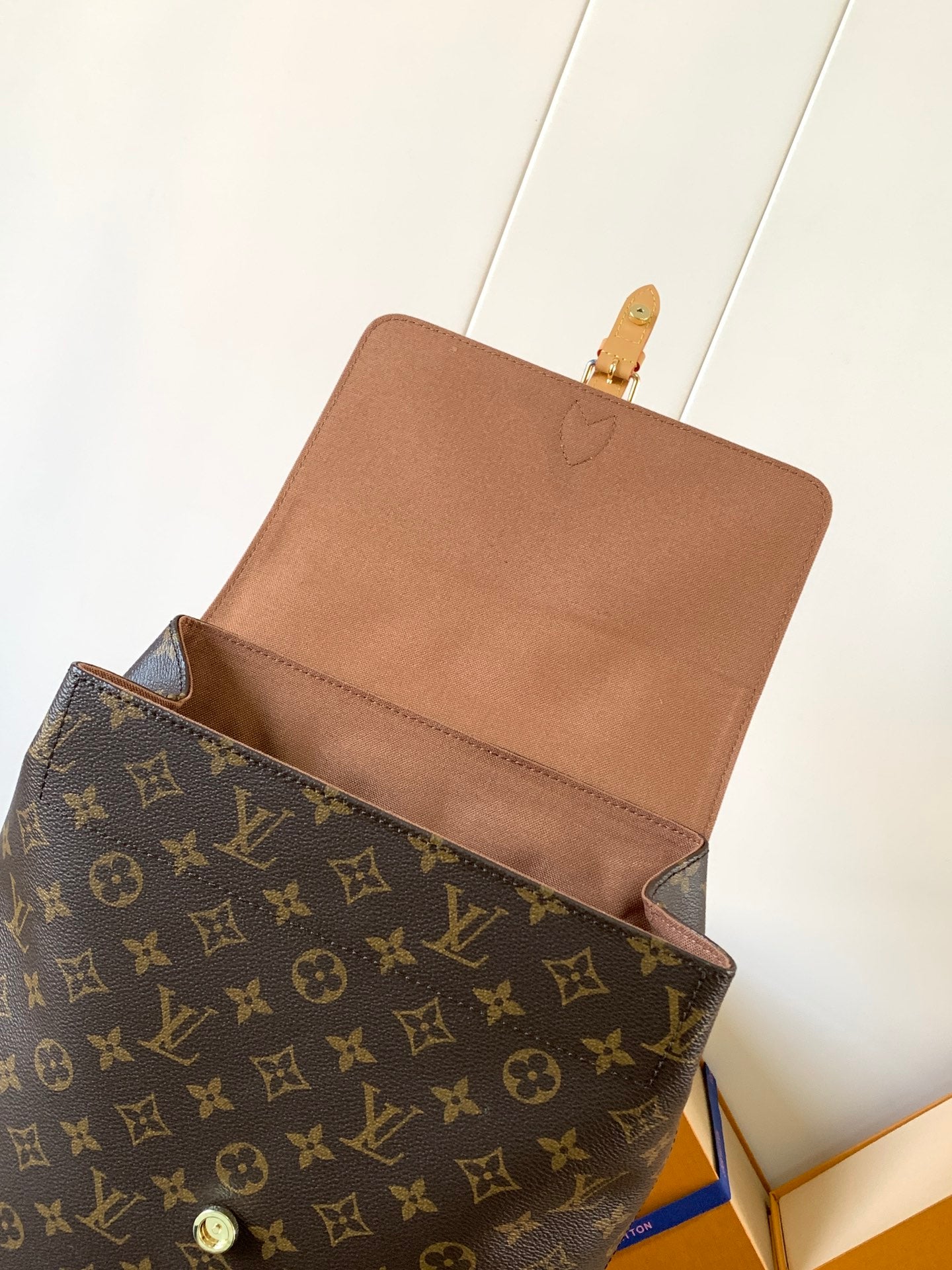 LV Soho MM Backpack 24cm Brown Beige Monogram Canvas & Cowhide mysite