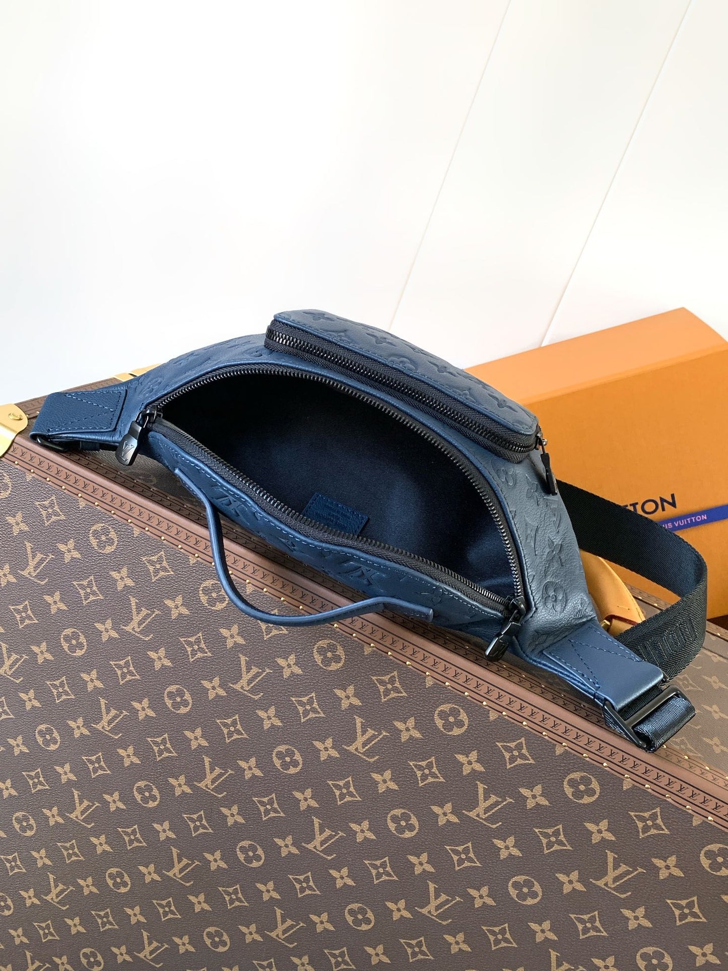 LV M14784 Rush Bumbag Dark Blue Monogram Shadow Calfskin mysite