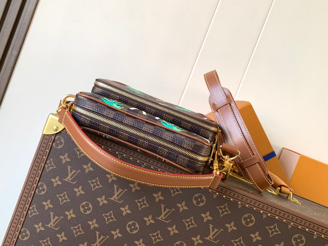 LV Nil Messenger Bag 25cm Brown Animal Printed Monogram Canvas mysite