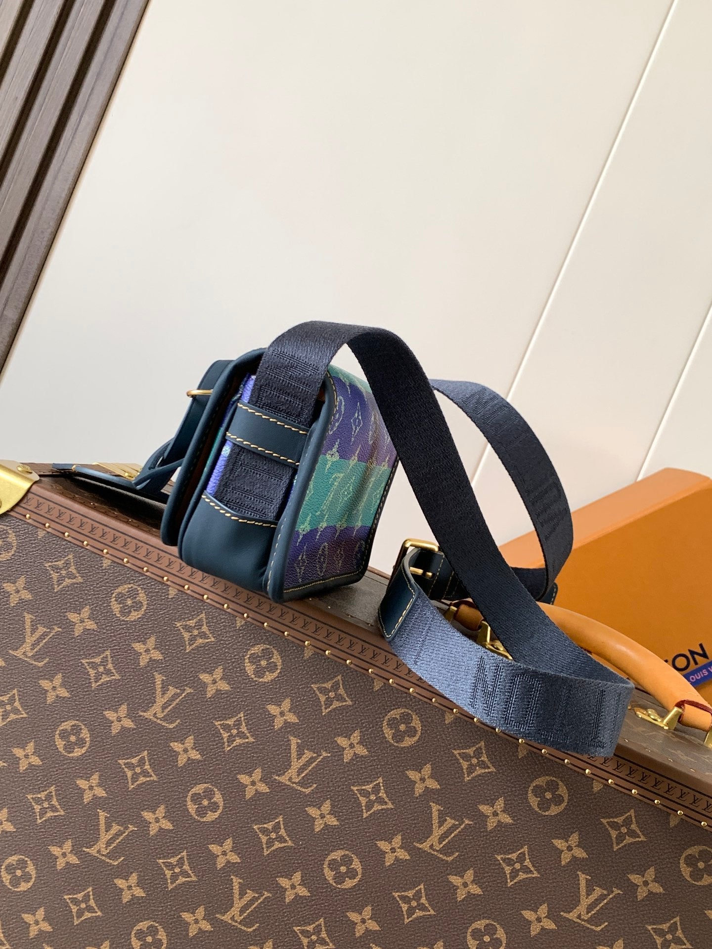 LV Bosphore Mini Handbag 19cm Purple Blue Canvas & Leather trim mysite