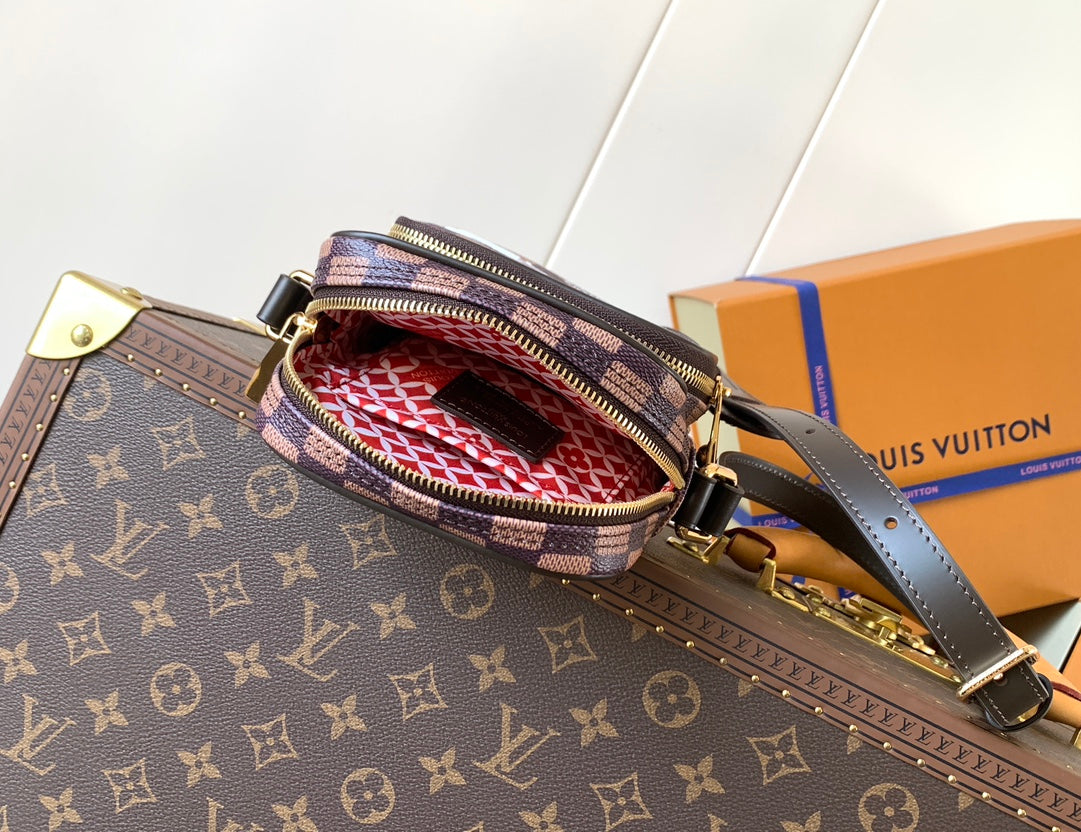 LV Amazone Cross-body Bag 13.5cm Brown Damier Phriendship Canvas mysite