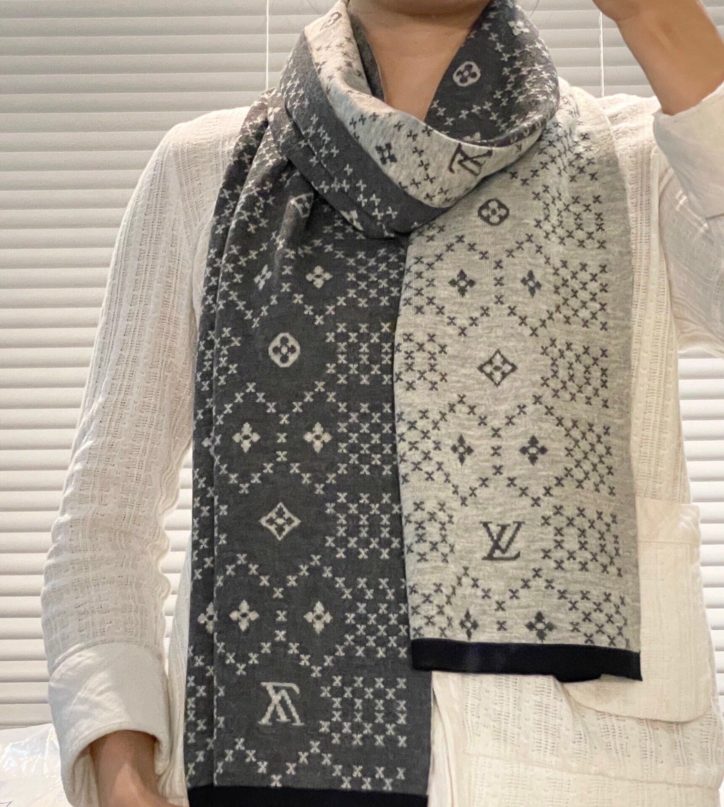 SCARF 180 CM IN SHADOW GRAY MONOGRAM CASHMERE 398517 mysite