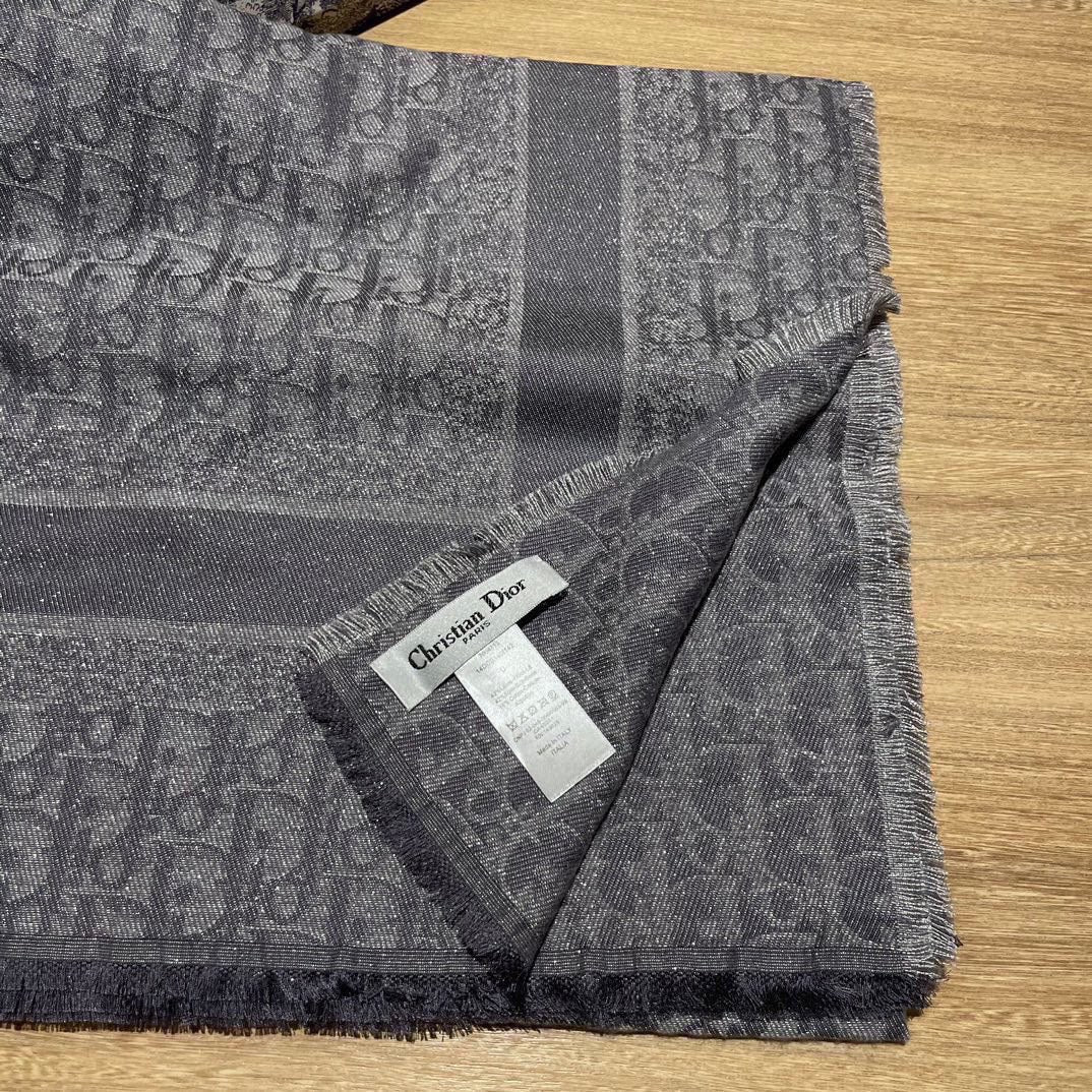 SQUARE SCARF 140 CM IN MOUSE GRAY WOOL AND SILK 415442 mysite