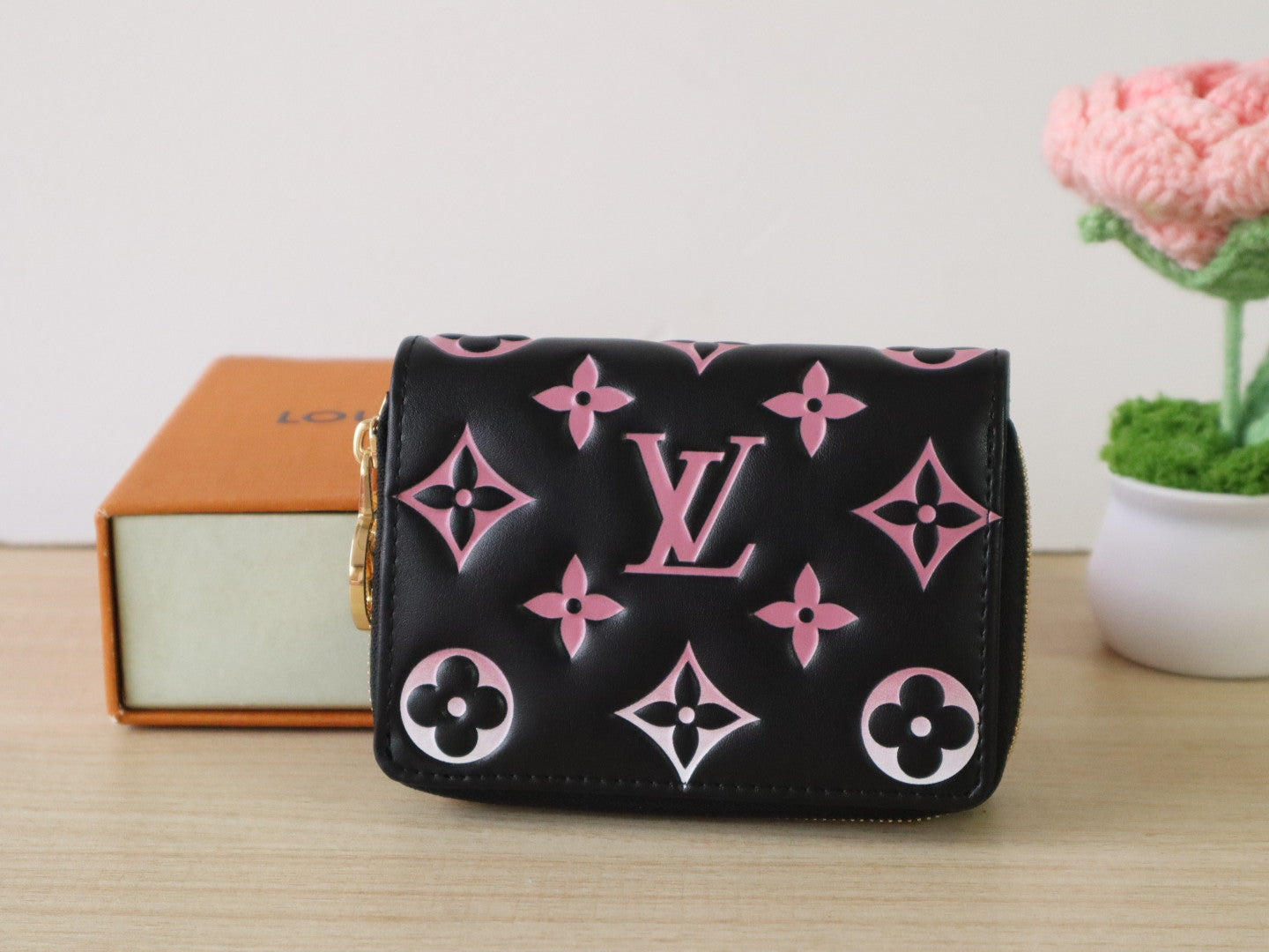 LV x TM Lou Wallet 11.5cm Black Pink Monogram Embossed Lambskin GHW mysite