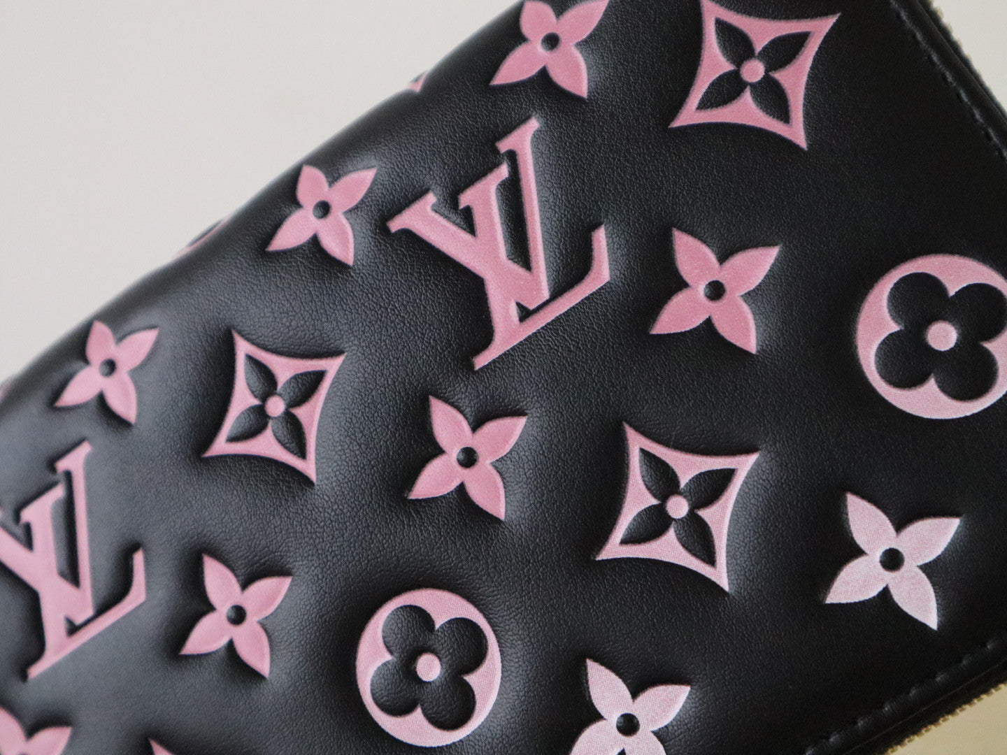 LV × TM Zippy Wallet 19.5cm Black Pink Monogram Embossed Lambskin GHW mysite