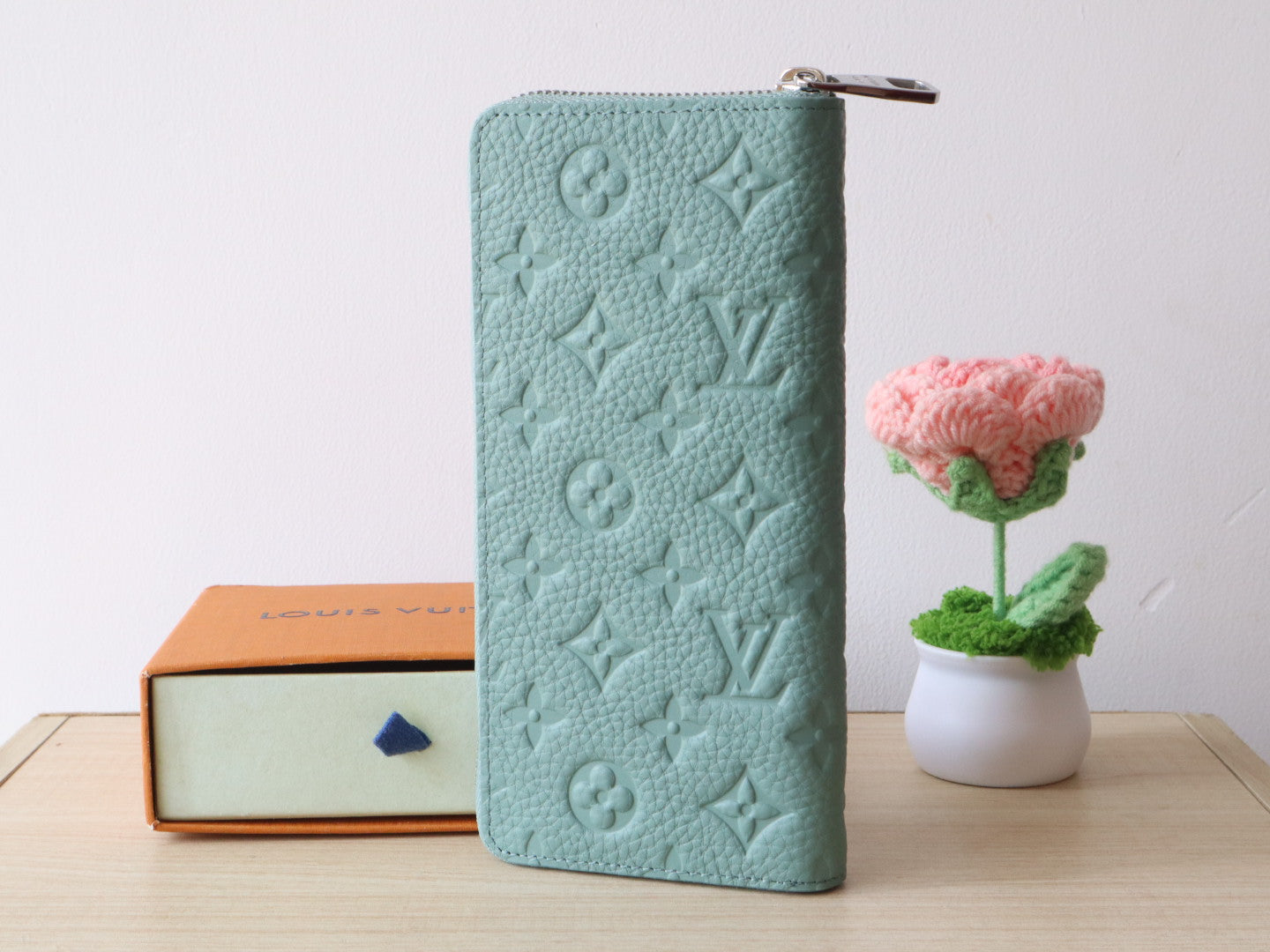 LV Zippy Wallet Vertical Monogram Grained Taurillon Cowhide mysite