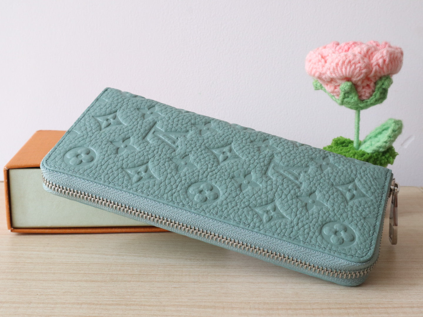 LV Zippy Wallet Vertical Monogram Grained Taurillon Cowhide mysite