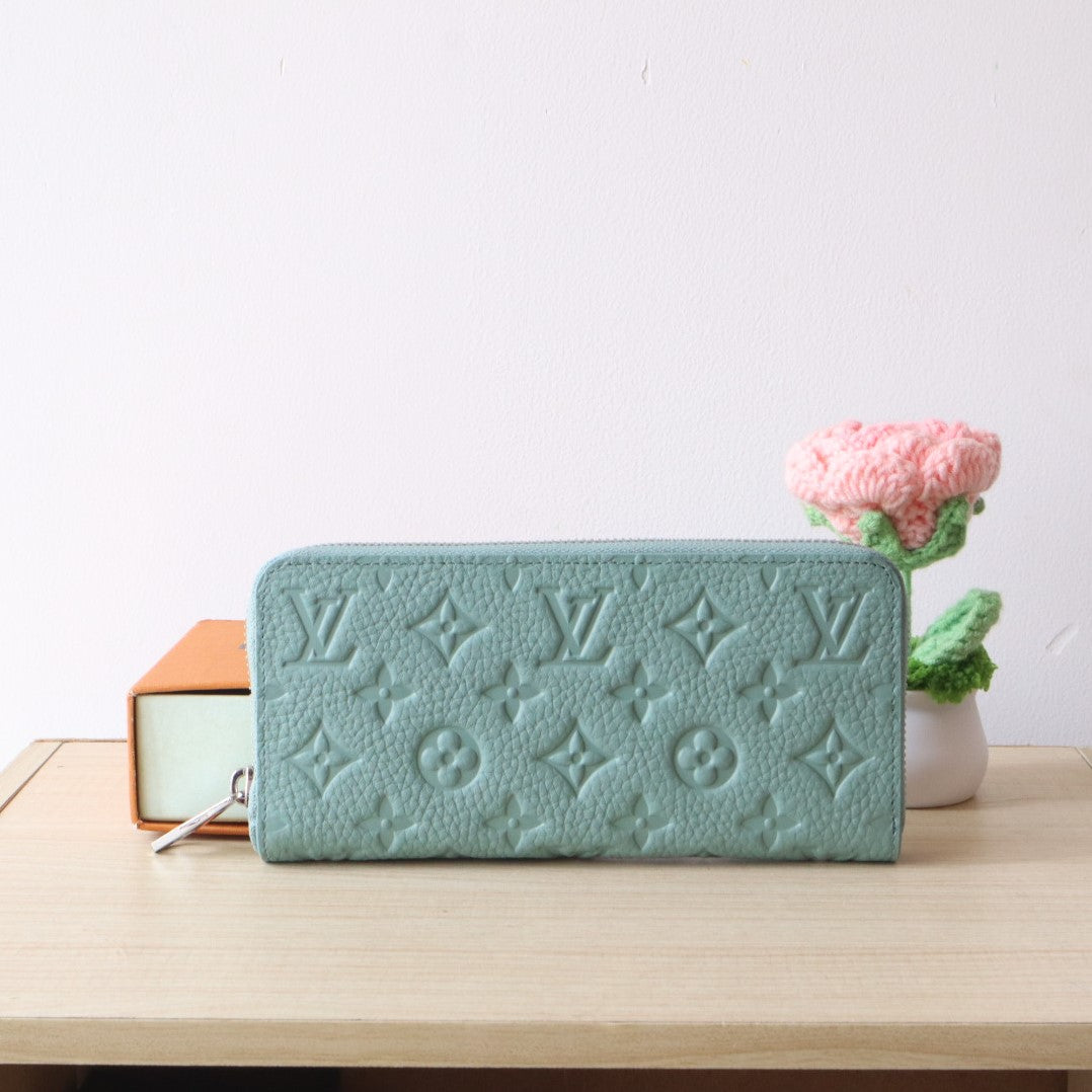 LV Zippy Wallet 19.5cm Monogram Grained Taurillon Cowhide mysite