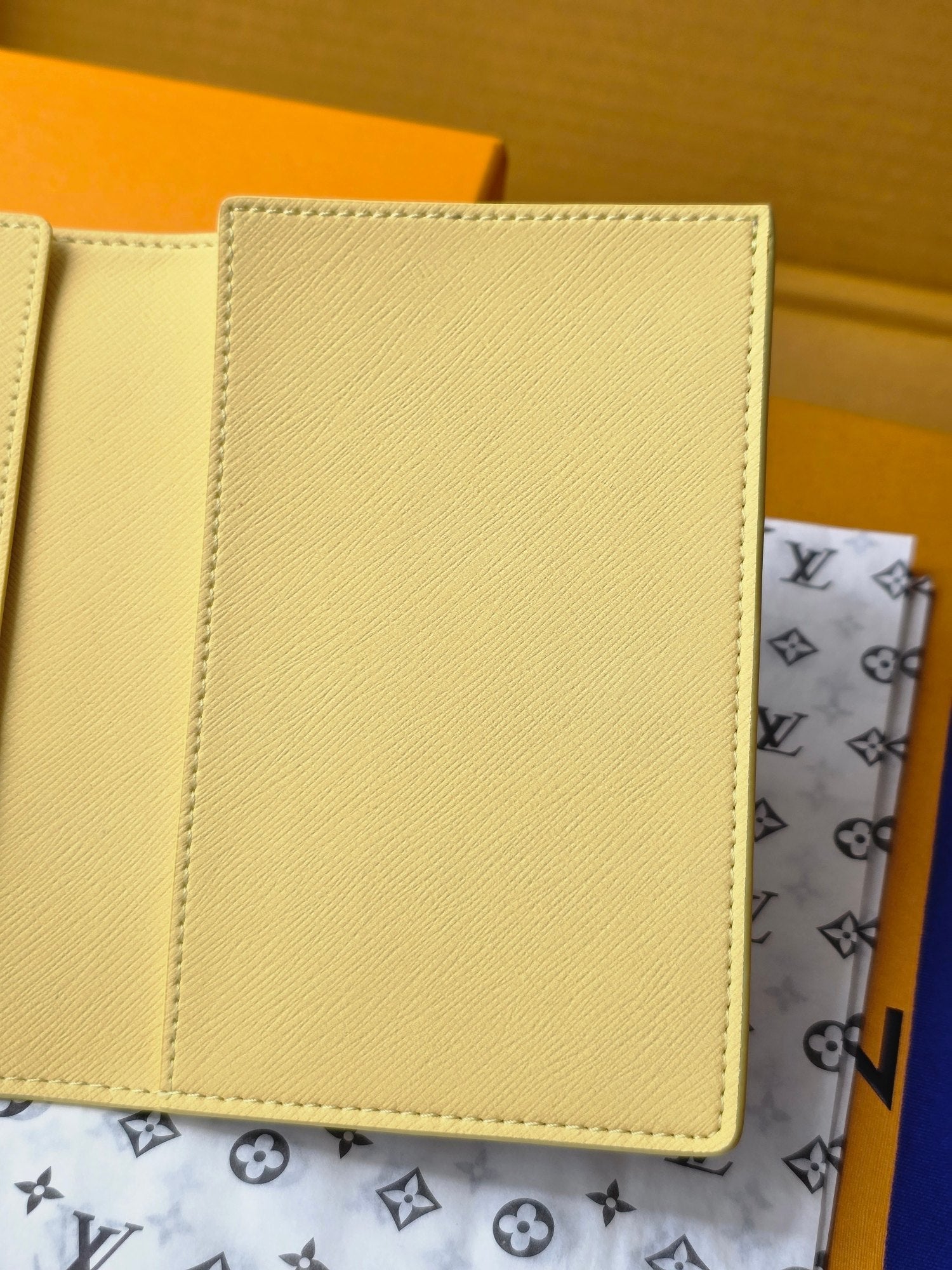LV M14770 Passport Cover Gray Yellow Monogram Glow Canvas & Cowhide mysite