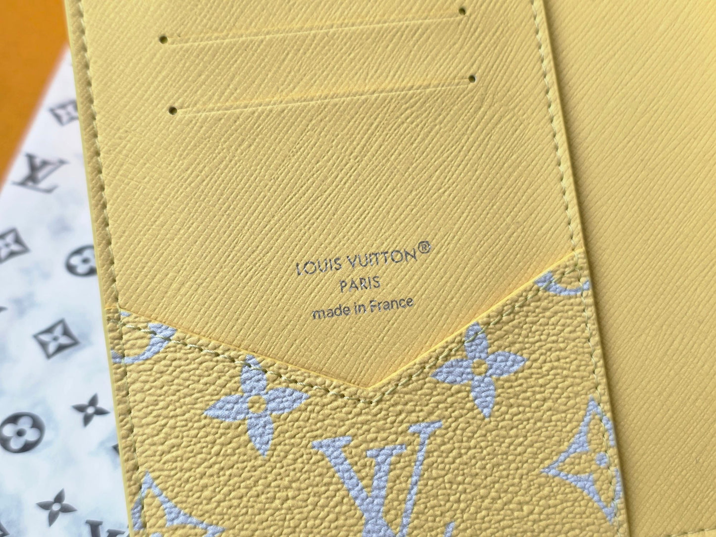 LV M14770 Passport Cover Gray Yellow Monogram Glow Canvas & Cowhide mysite