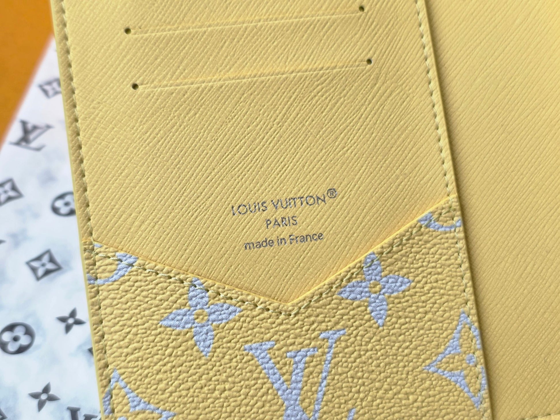 LV M14770 Passport Cover Gray Yellow Monogram Glow Canvas & Cowhide mysite