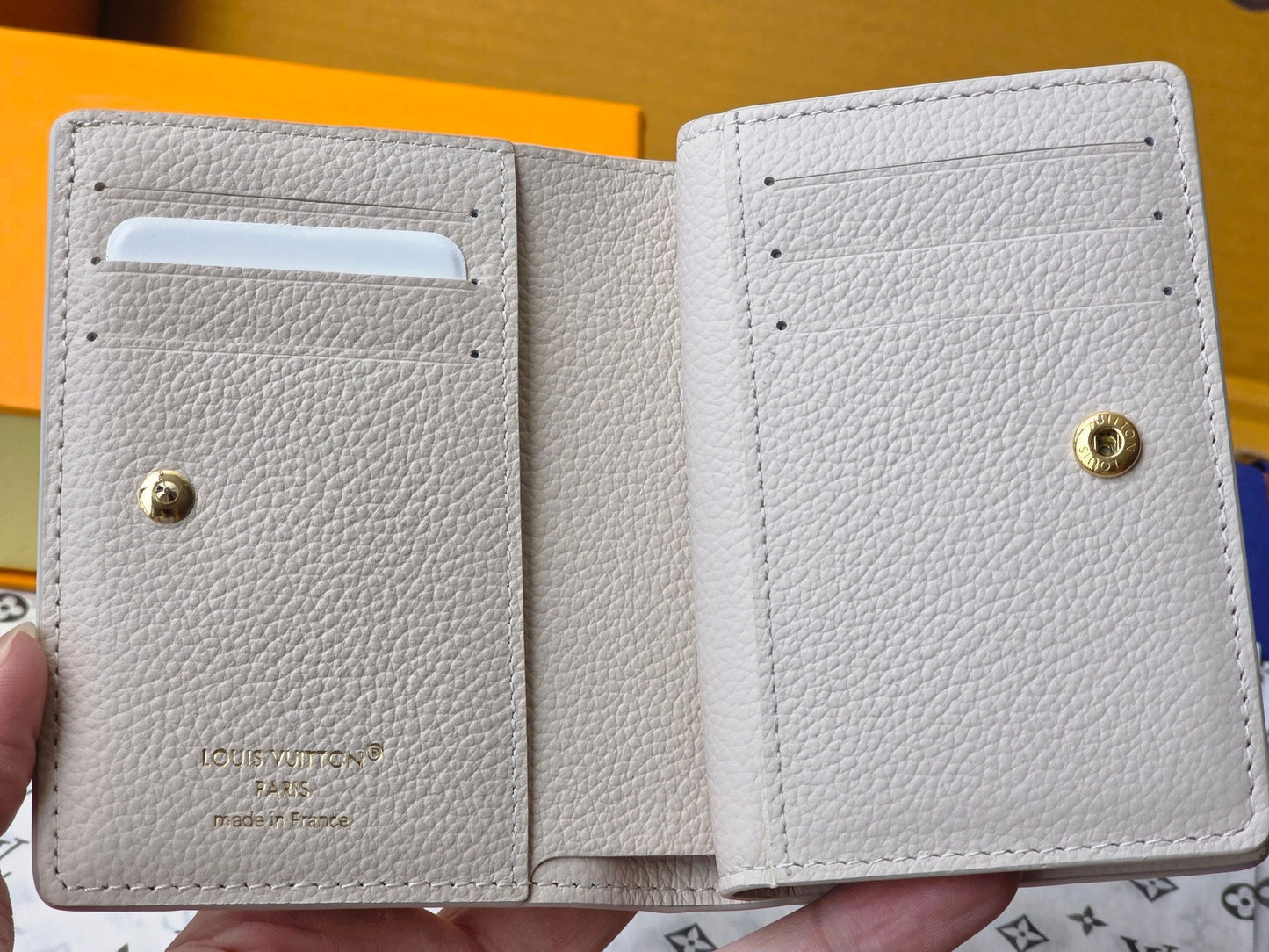 LV M25595 Cléa Wallet Dream Beige Embossed Grained Cowhide - Light GHW mysite