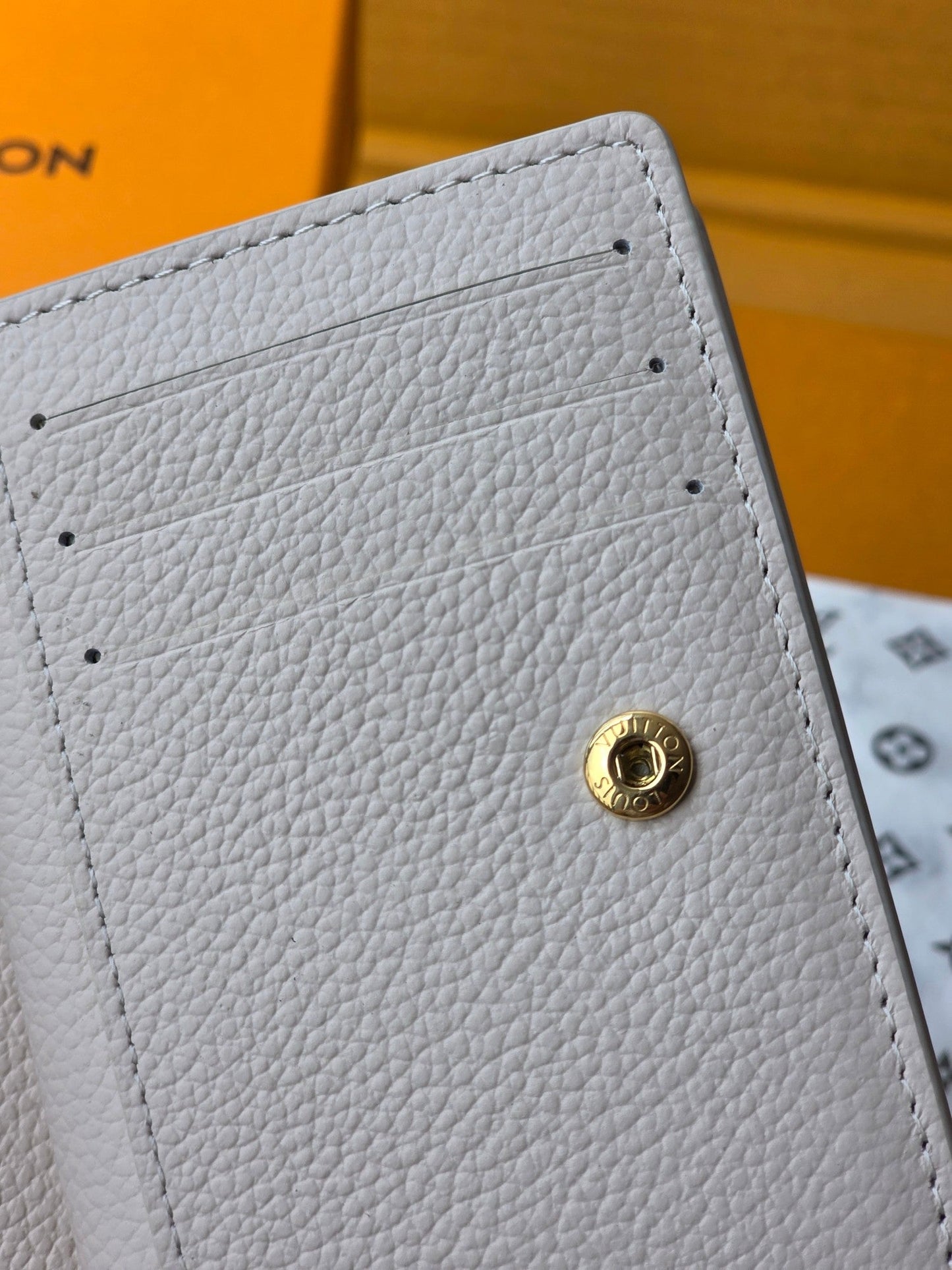 LV M25595 Cléa Wallet Dream Beige Embossed Grained Cowhide - Light GHW mysite