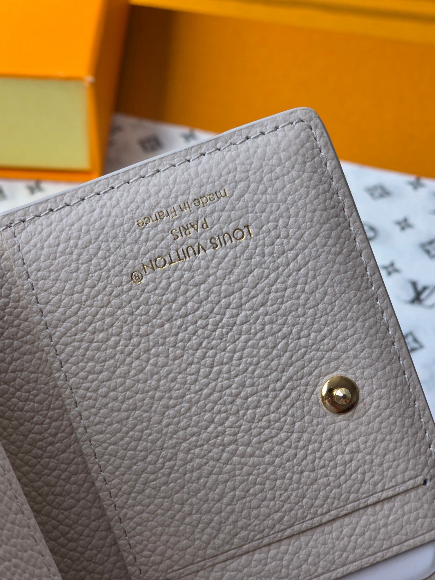 LV M25595 Cléa Wallet Dream Beige Embossed Grained Cowhide - Light GHW mysite