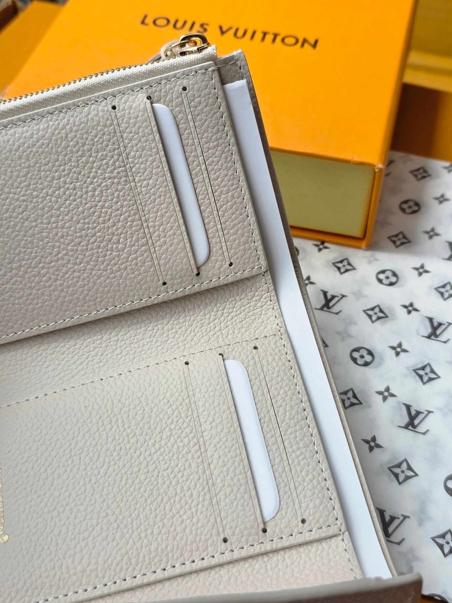 LV M25649 Victorine wallet Dream Beige Embossed Grained Cowhide - Light GHW mysite