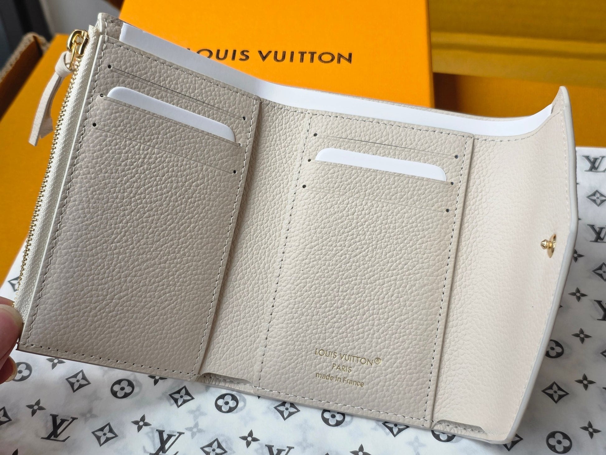 LV M25649 Victorine wallet Dream Beige Embossed Grained Cowhide - Light GHW mysite