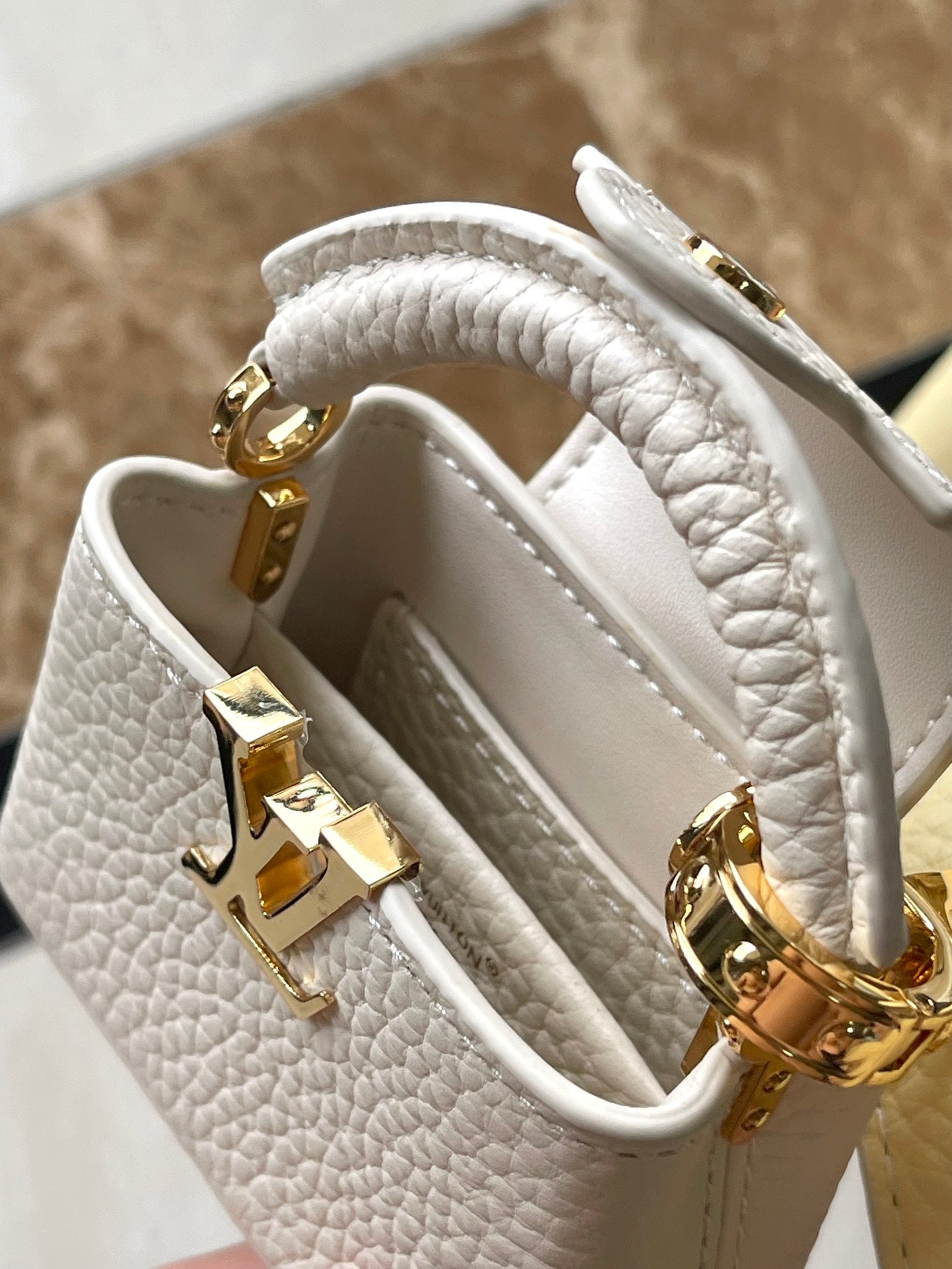 CAPUCINES BB 26 IN BANANA YELLOW TAURILLON mysite