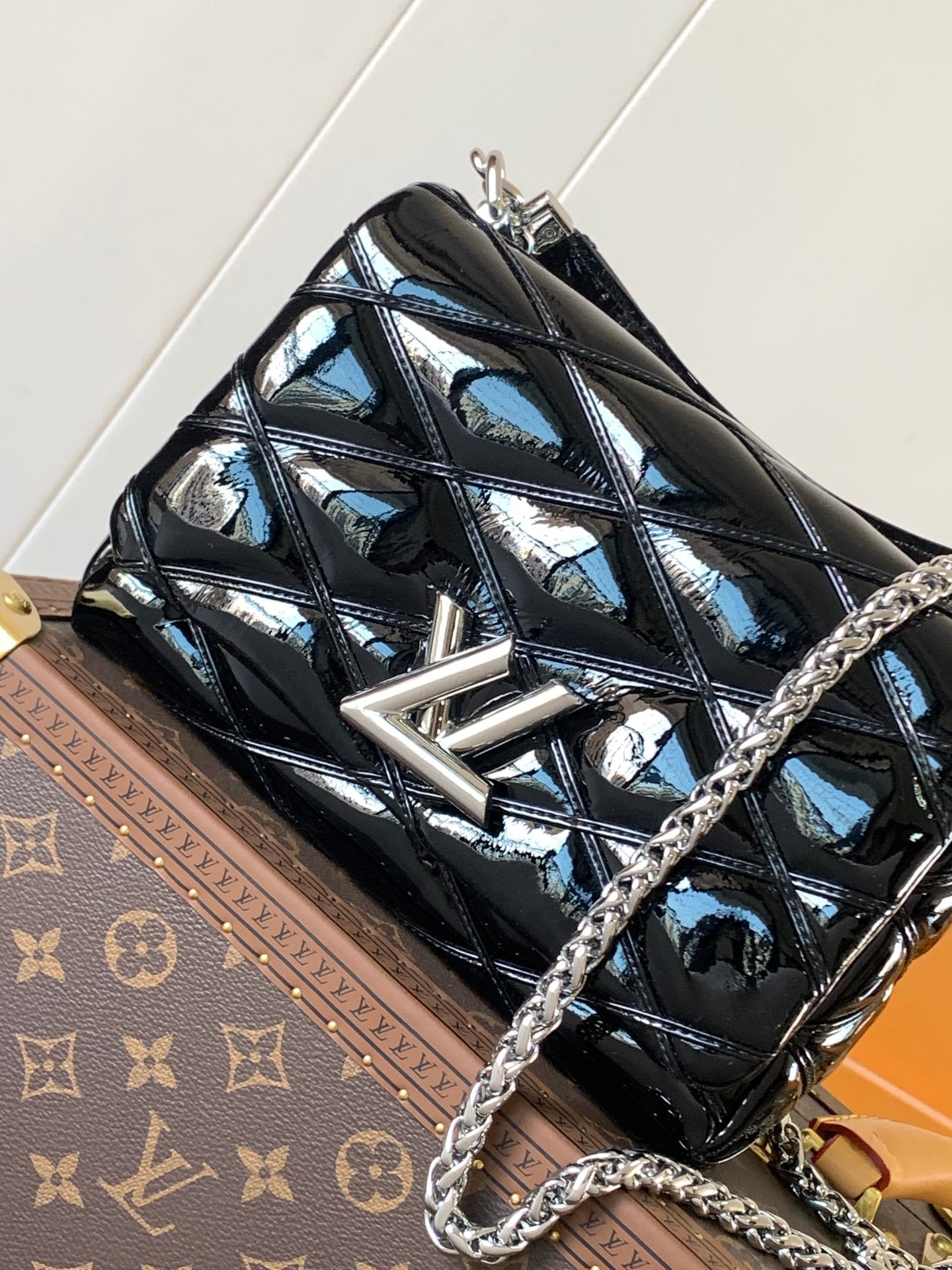 LV GO-14 MM 23cm Black Patent Leather Metal HW mysite