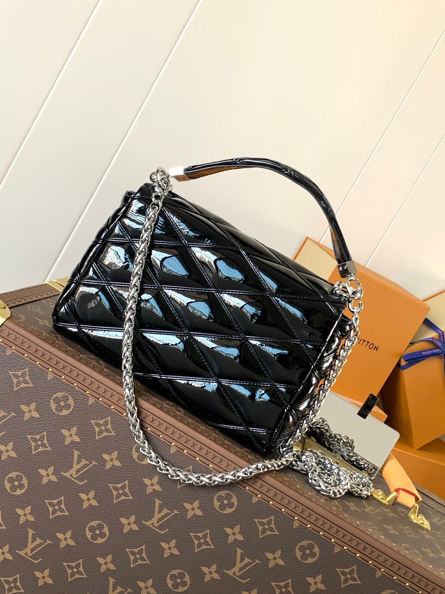 LV GO-14 MM 23cm Black Patent Leather Metal HW mysite