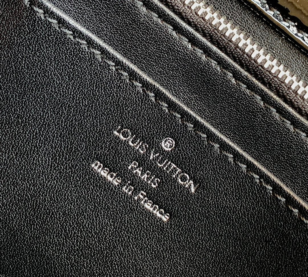 LV GO-14 MM 23cm Black Patent Leather Metal HW mysite