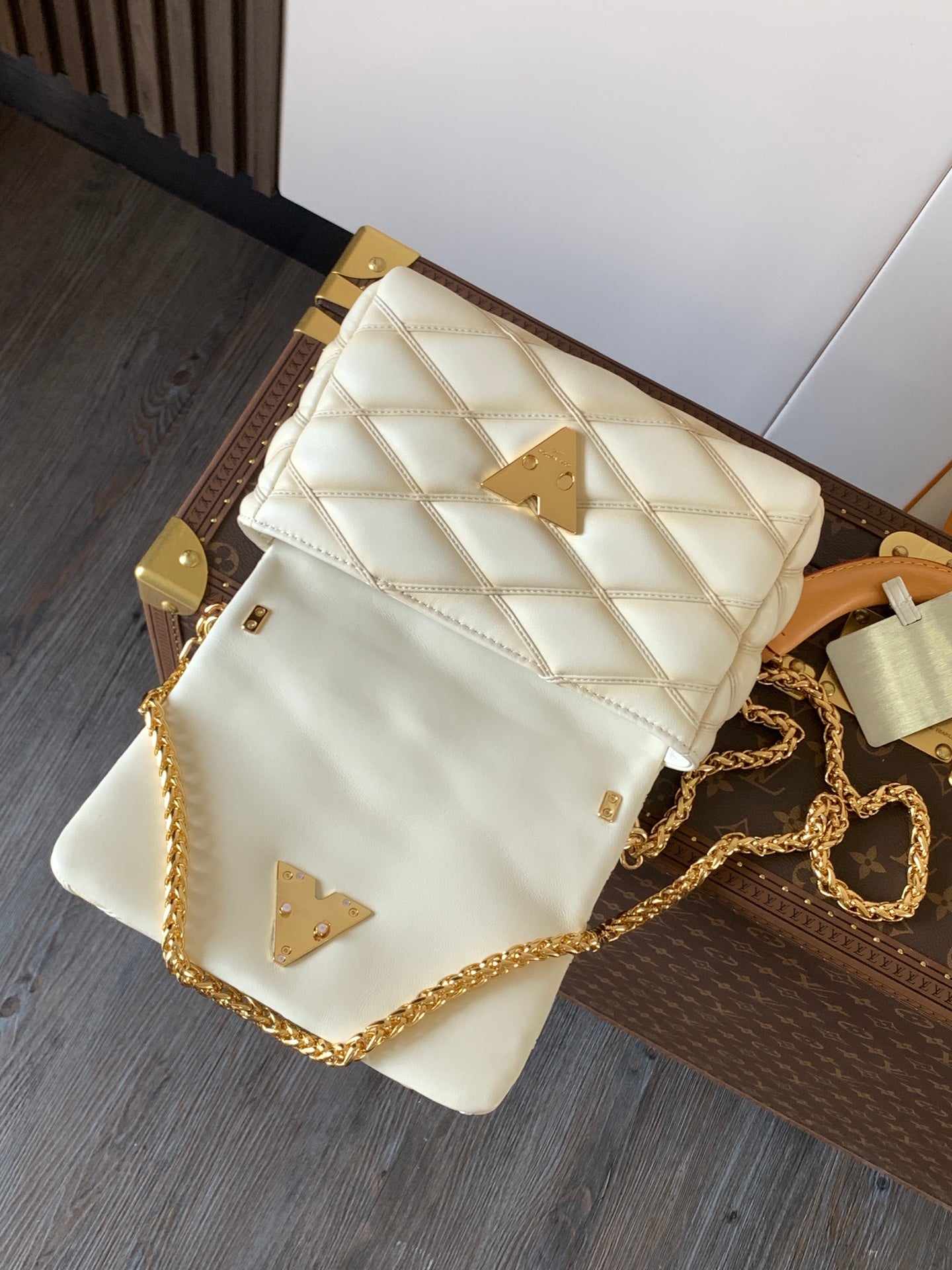 LV GO-14 MM 23cm Vanila Lambskin GHW mysite